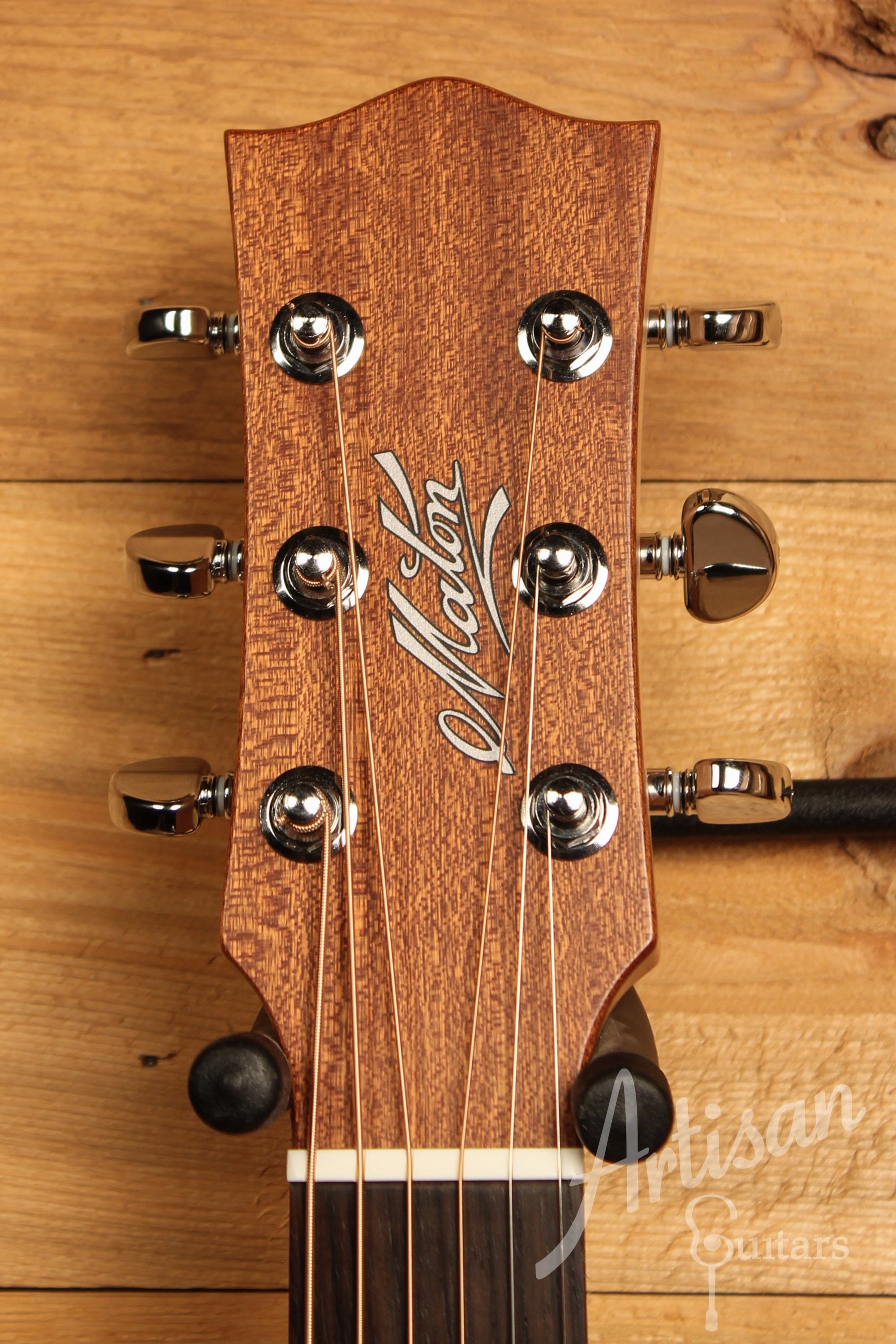 Maton SRS808C Guitar Western Red Cedar and Solid Blackwood Cutaway ID-11469 - Artisan Guitars