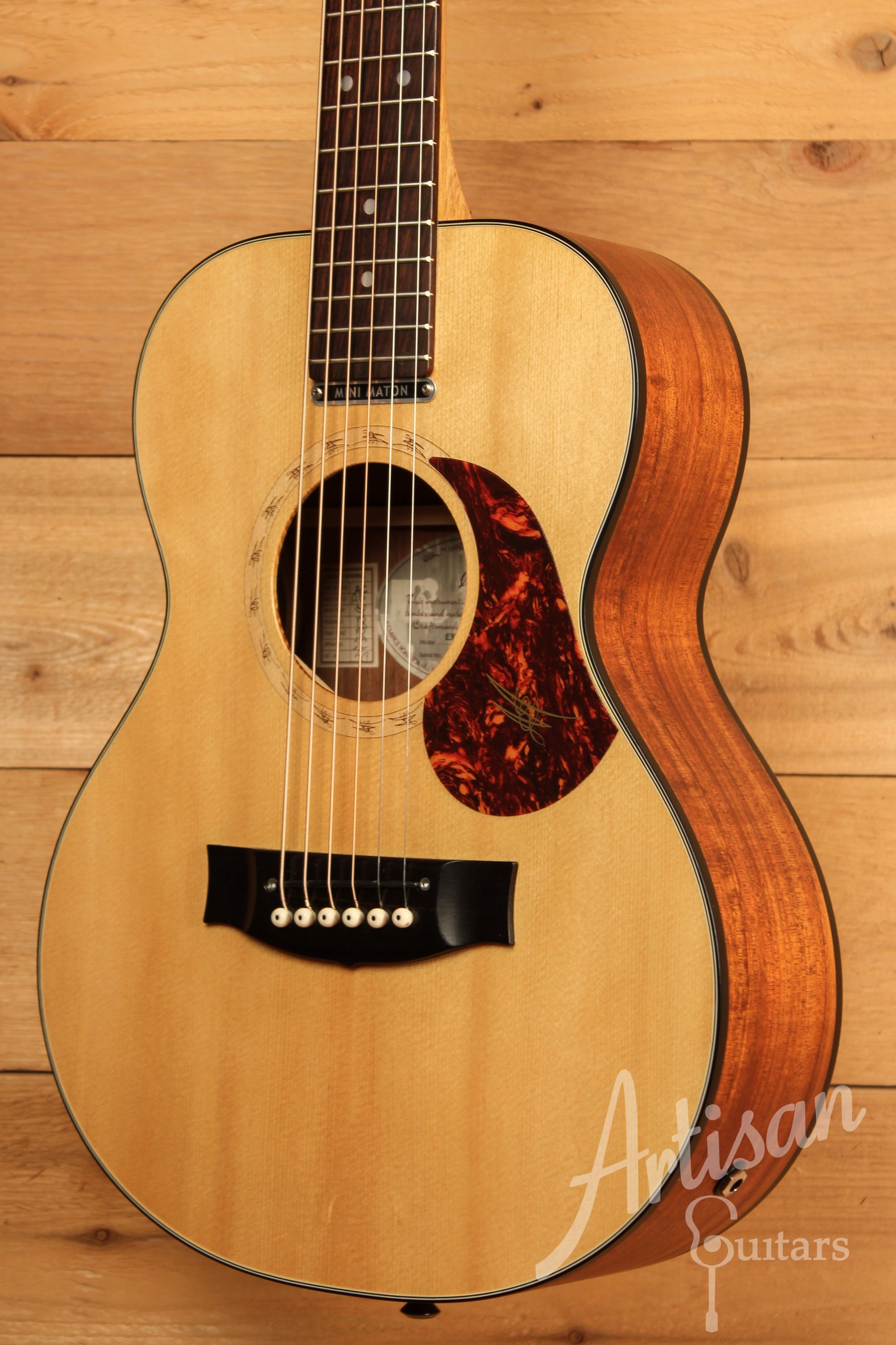 Maton EMS6 Mini Guitar Sitka Spuce and Blackwood with AP5 Pre-Owned 2011 ID-11473 - Artisan Guitars