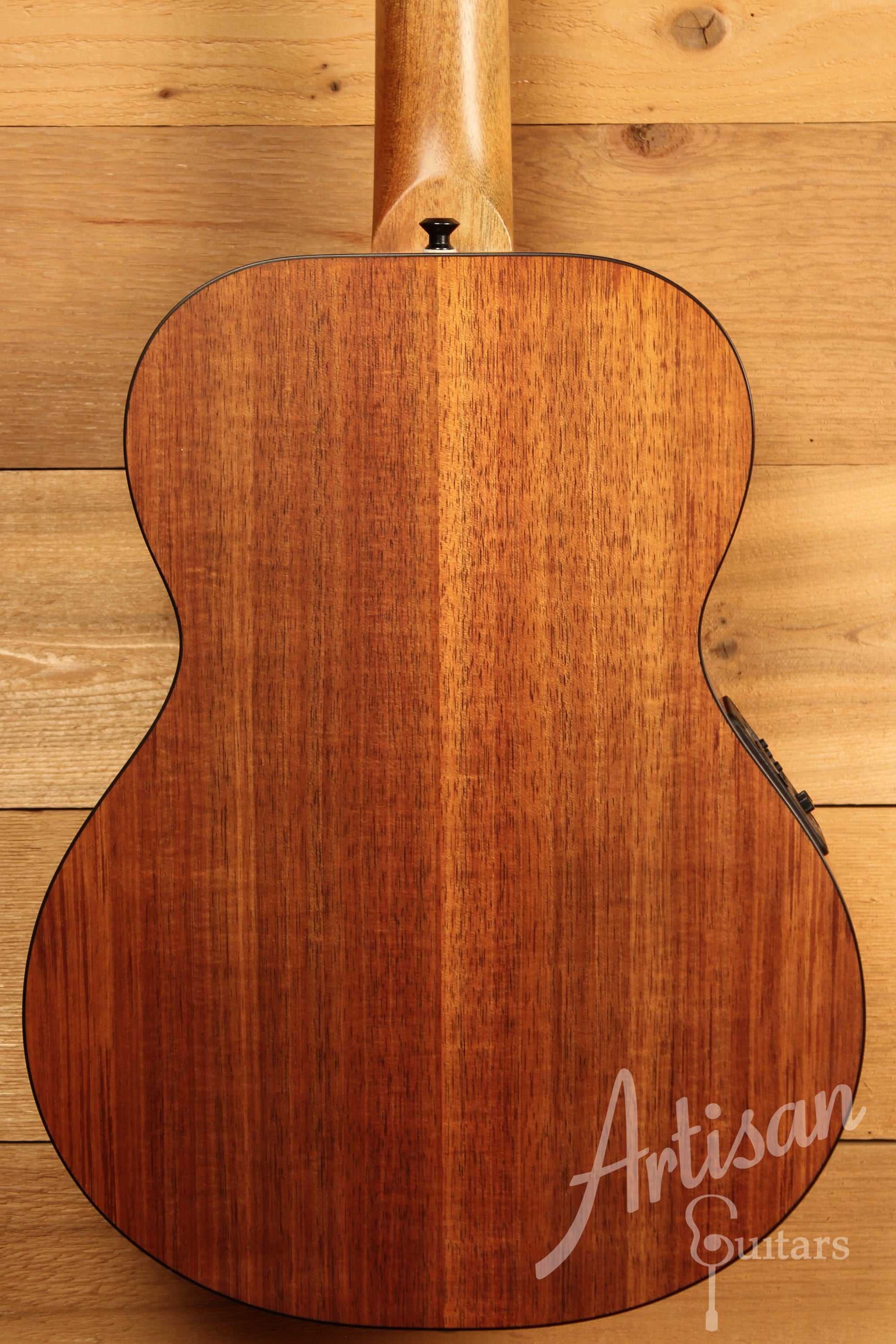 Maton EMS6 Mini Guitar Sitka Spuce and Blackwood with AP5 Pre-Owned 2011 ID-11473 - Artisan Guitars