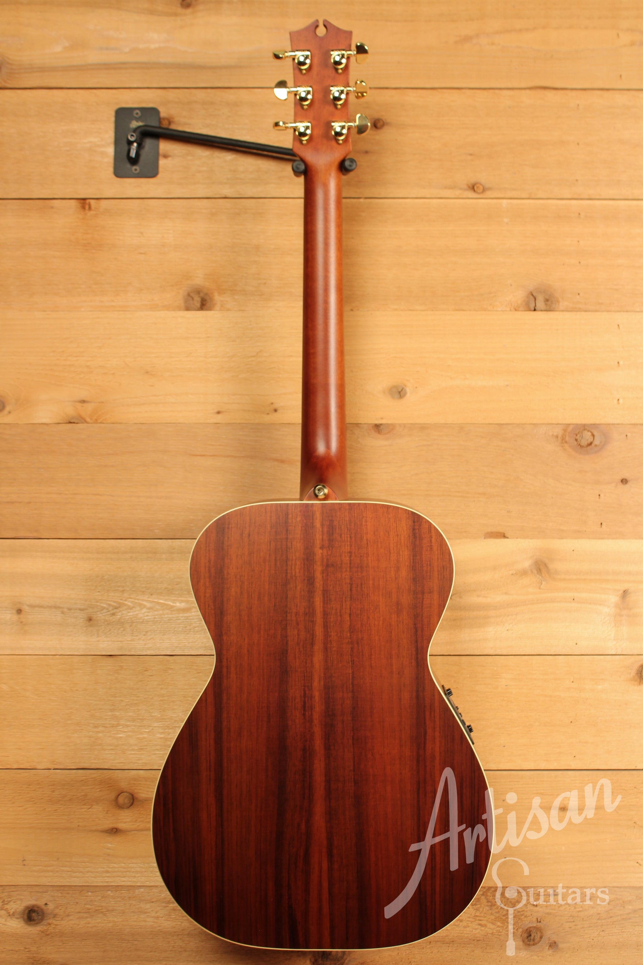 Maton EBG808 Nashville Series Sitka Spruce and Blackwood with Vintage Amber Sunburst Finish ID-11475 - Artisan Guitars