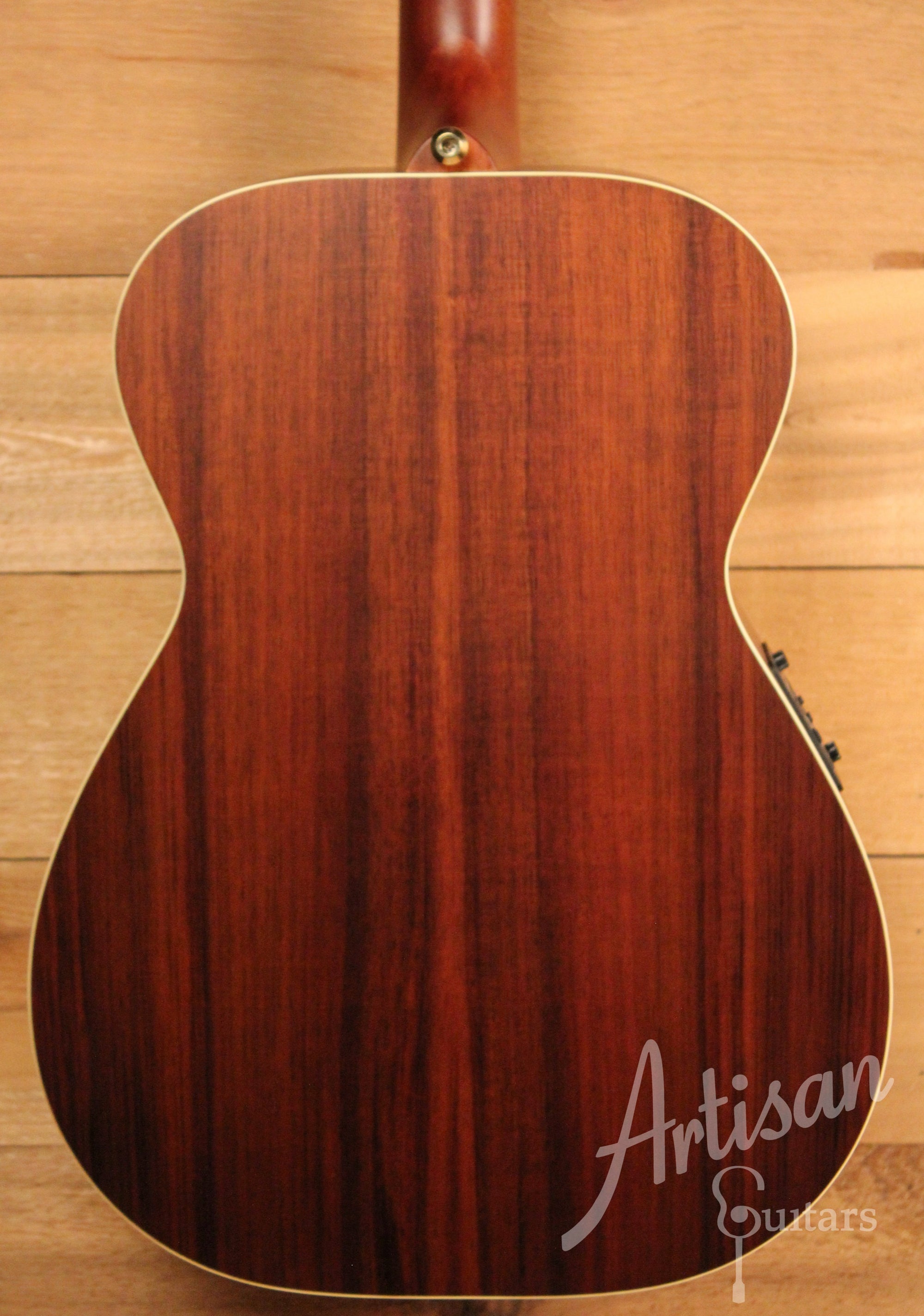 Maton EBG808 Nashville Series Sitka Spruce and Blackwood with Vintage Amber Sunburst Finish ID-11475 - Artisan Guitars