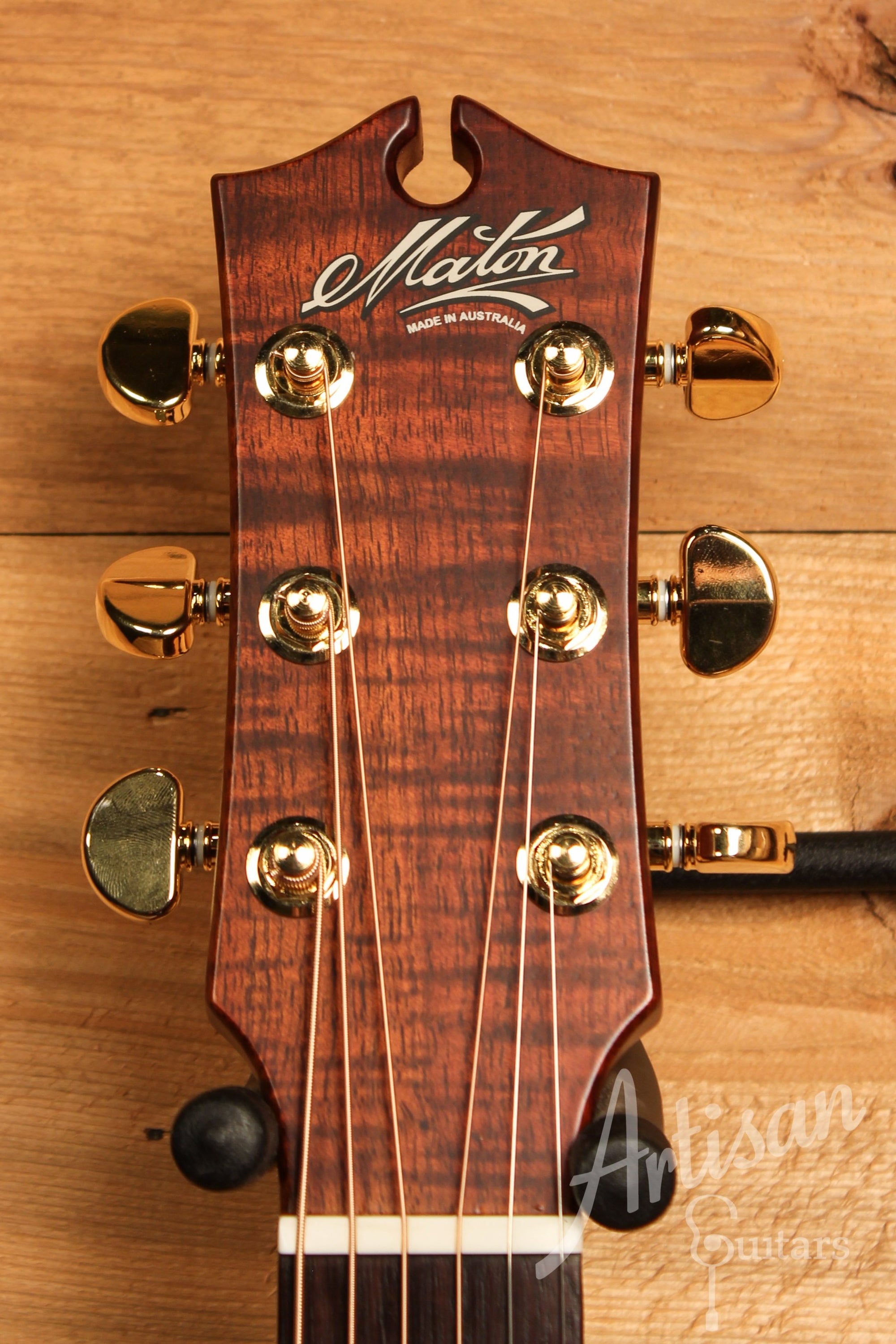 Maton EBG808 Nashville Series Sitka Spruce and Blackwood with Vintage Amber Sunburst Finish ID-11475 - Artisan Guitars