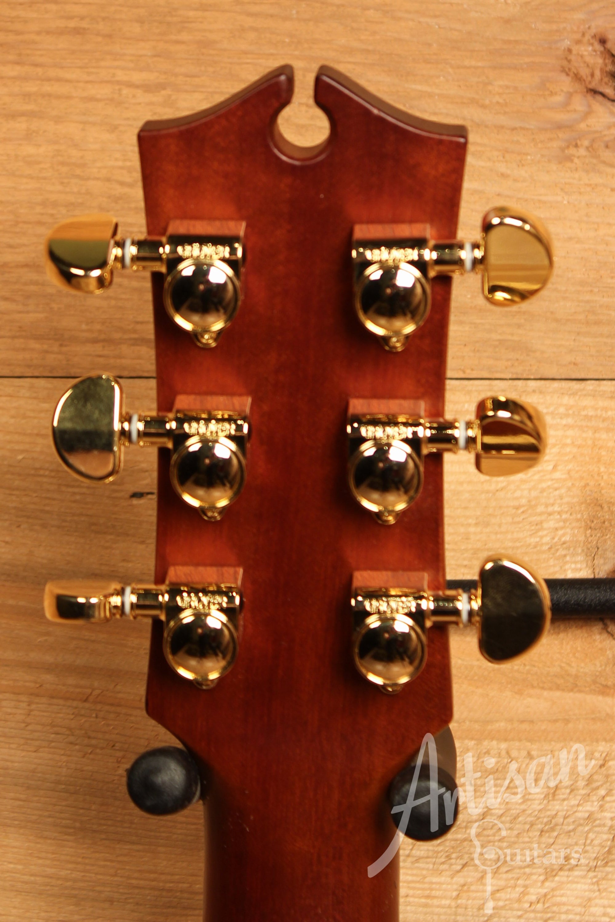 Maton EBG808 Nashville Series Sitka Spruce and Blackwood with Vintage Amber Sunburst Finish ID-11475 - Artisan Guitars