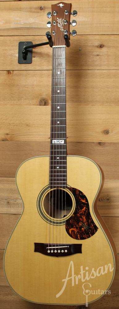 Maton EBG808TE Tommy Emmanuel Signature Sitka and Queensland Maple with AP5-Pro pickup ID-9289 - Artisan Guitars
