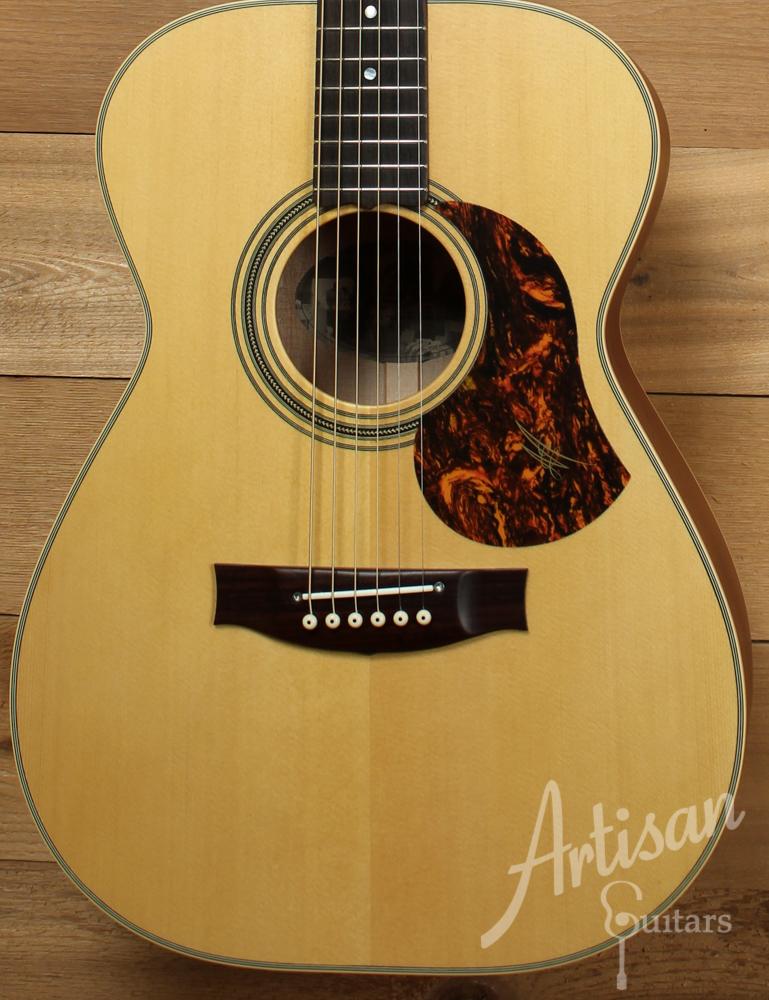 Maton EBG808TE Tommy Emmanuel Signature Sitka and Queensland Maple with AP5-Pro pickup ID-9290 - Artisan Guitars