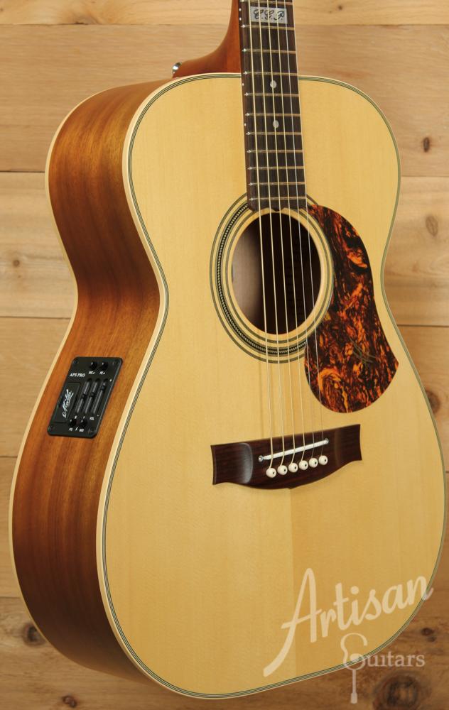 Maton EBG808TE Tommy Emmanuel Signature Sitka and Queensland Maple with AP5-Pro pickup ID-9290 - Artisan Guitars