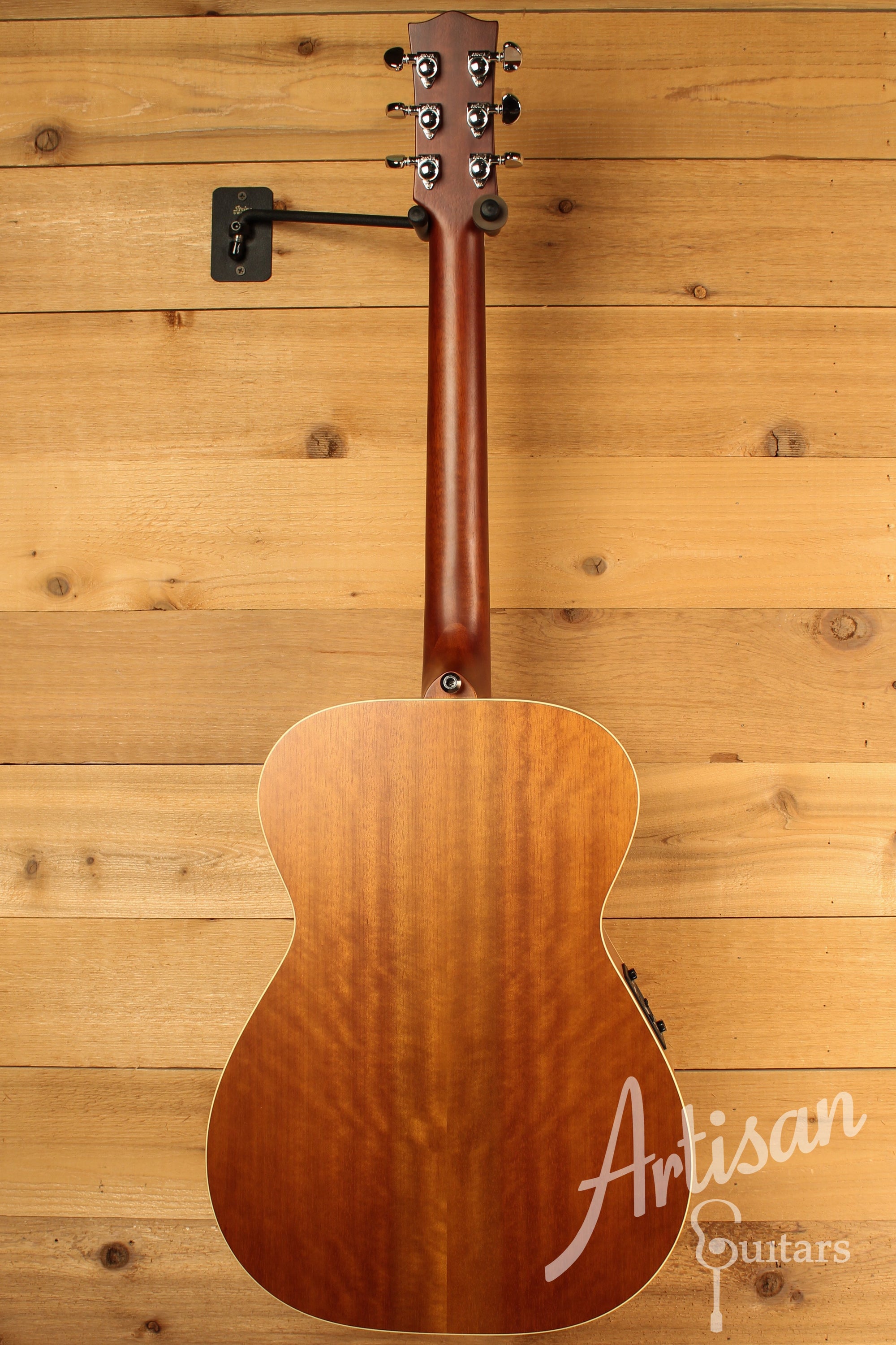 Maton EBG 808 TE Tommy Emmanuel Signature Guitar ID-12156 - Artisan Guitars