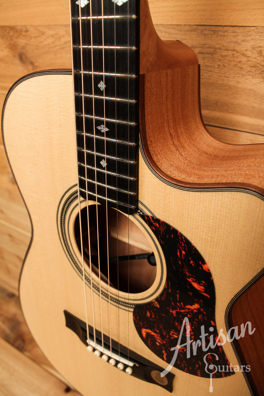 Maton EBG 808C MIC FIX Michael Fix Signature Guitar Sitka and Queensland Maple with Cutaway ID-12158 - Artisan Guitars