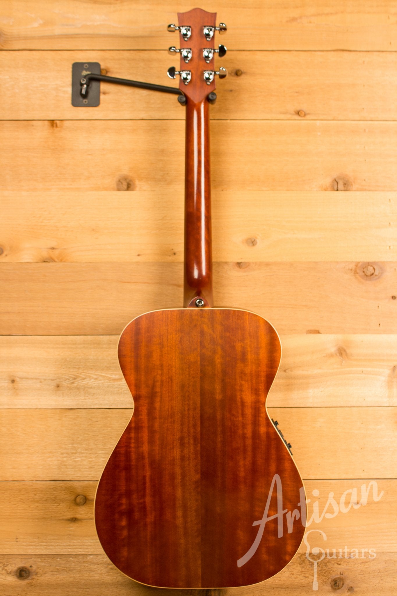 Maton EBG808TE Tommy Emmaunel Signature Sitka and Queensland Maple Pre-Owned 2014 ID-11491 - Artisan Guitars