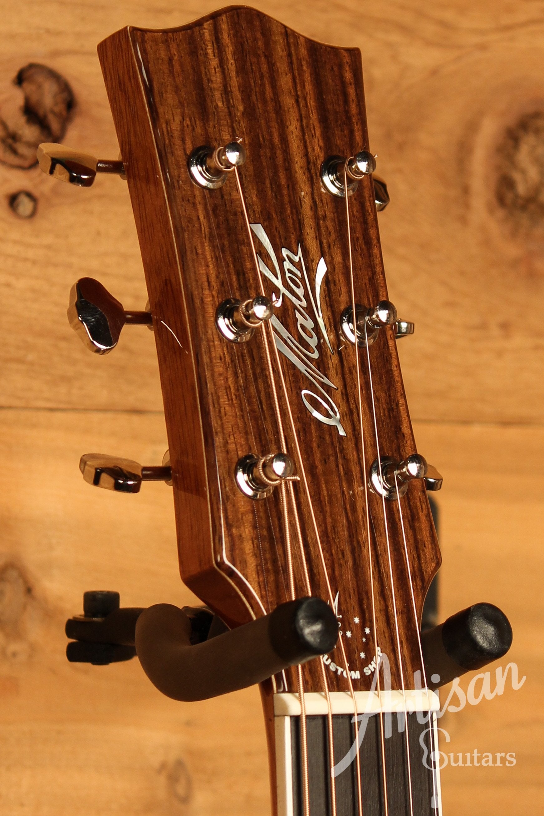 Maton Custom Shop Classic Guitar with European Spruce and Indian Rosewood ID-12159 - Artisan Guitars