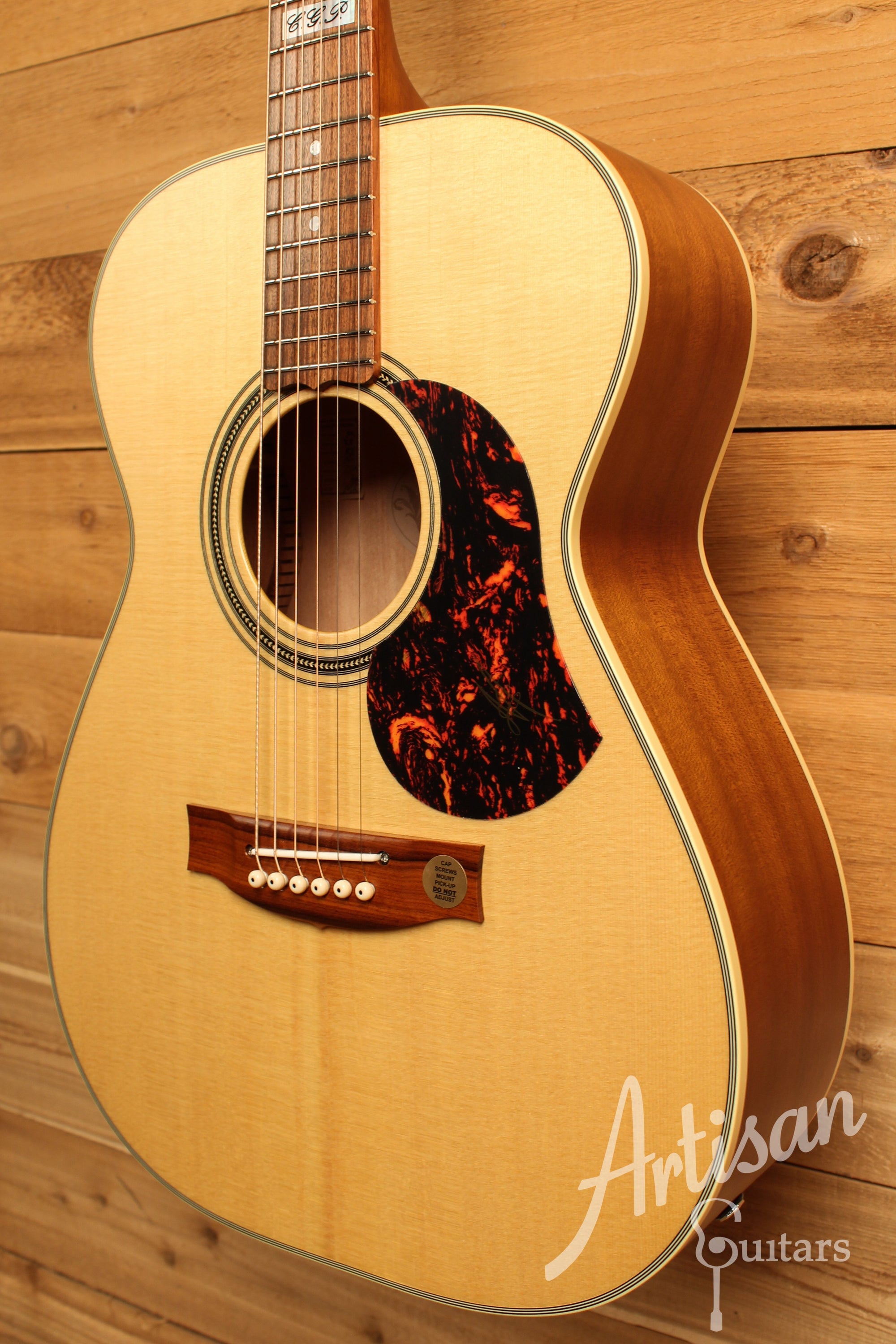 Maton EBG 808 TE Tommy Emmanuel Signature Guitar ID-12509 - Artisan Guitars