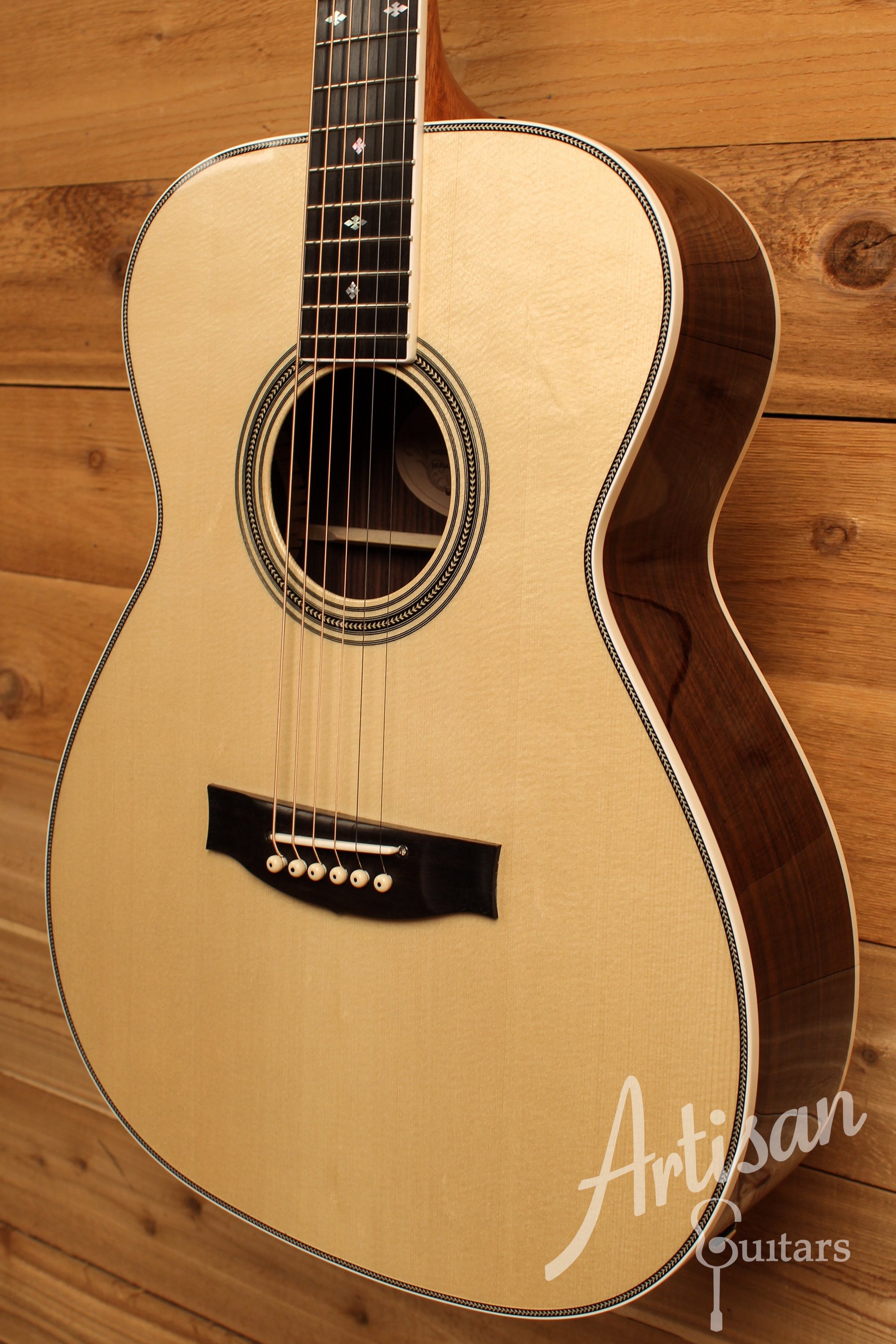 Maton Custom Shop Classic Guitar with European Spruce and Indian Rosewood ID-12159 - Artisan Guitars