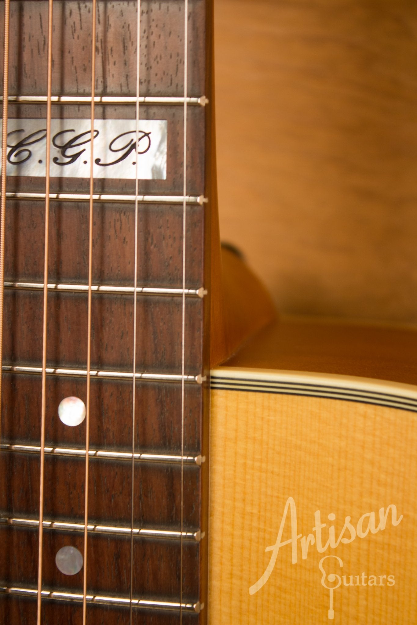 Maton EBG 808 TE Tommy Emmanuel Signature Guitar ID-11497 - Artisan Guitars