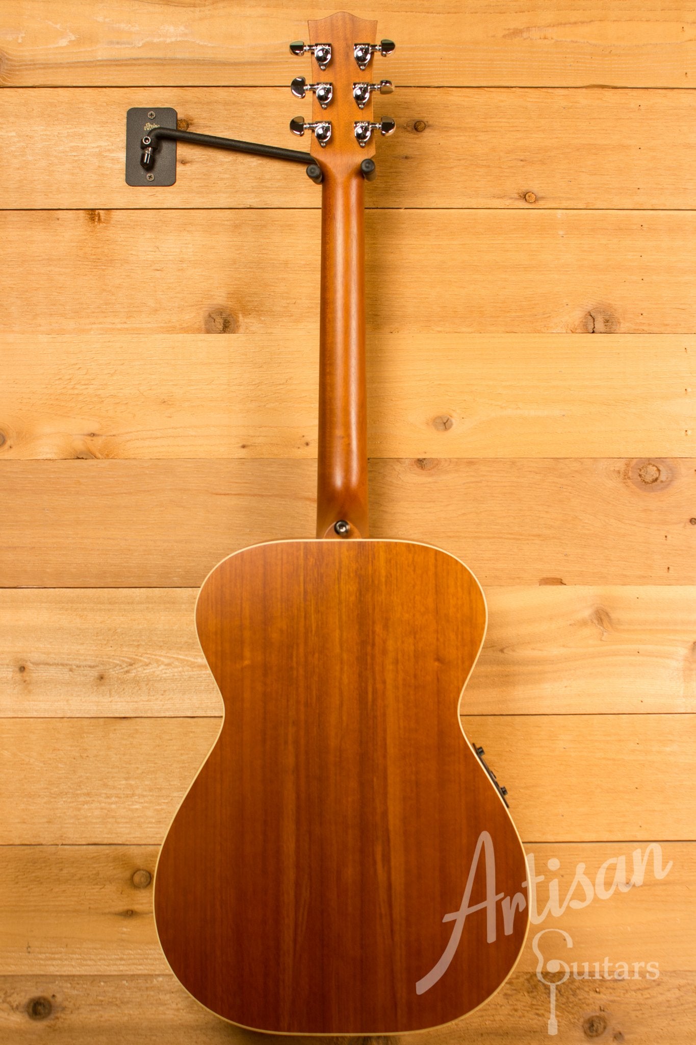 Maton EBG 808 TE Tommy Emmanuel Signature Guitar ID-11497 - Artisan Guitars