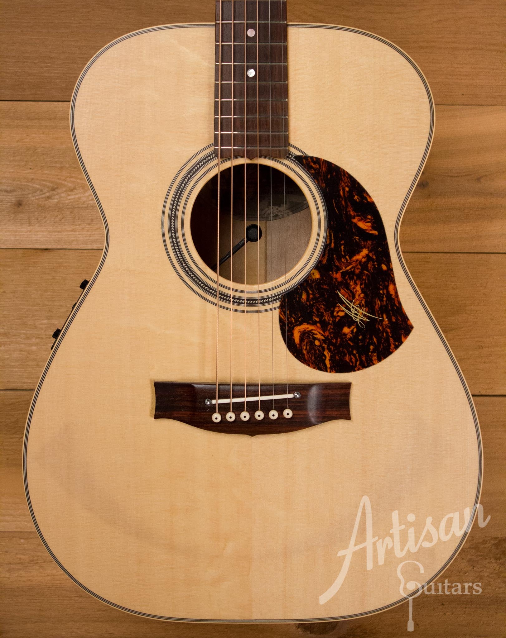Pre-Owned 2014 Maton EBG808TE Tommy Emmanuel Signature Sitka and Queensland Maple ID-10198 - Artisan Guitars