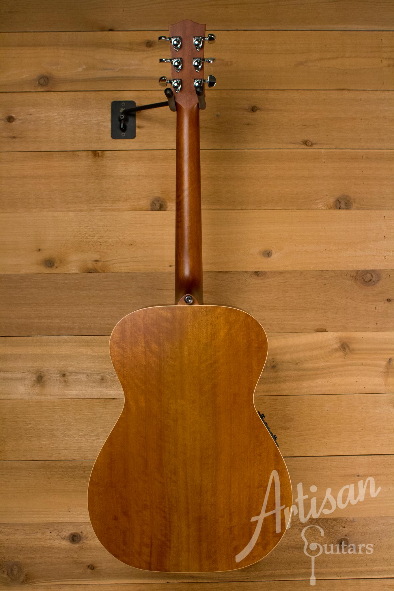 Pre-Owned 2014 Maton EBG808TE Tommy Emmanuel Signature Sitka and Queensland Maple ID-10198 - Artisan Guitars