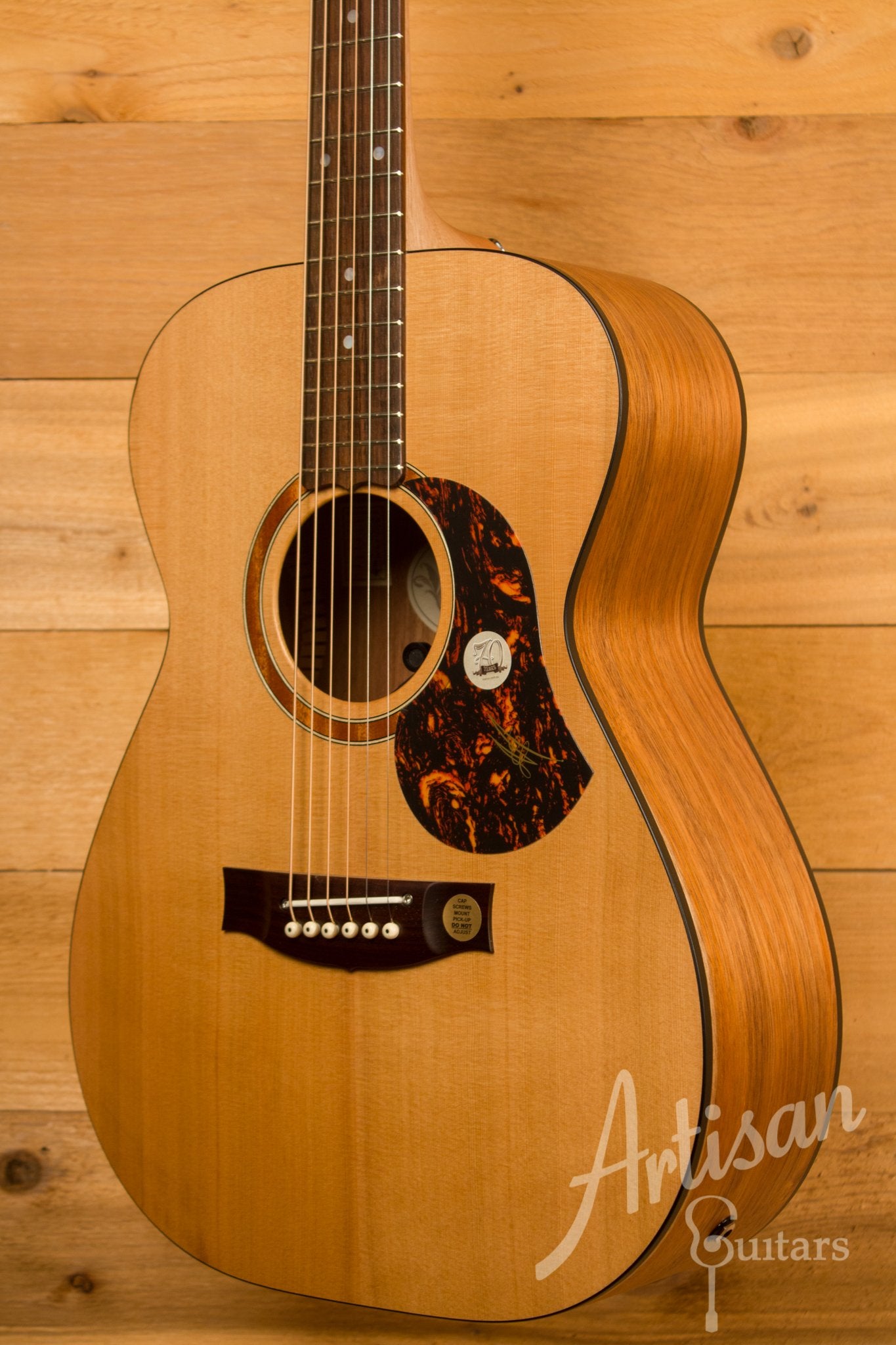 Maton SRS808 Guitar Western Red Cedar and Solid Blackwood ID-11495 - Artisan Guitars