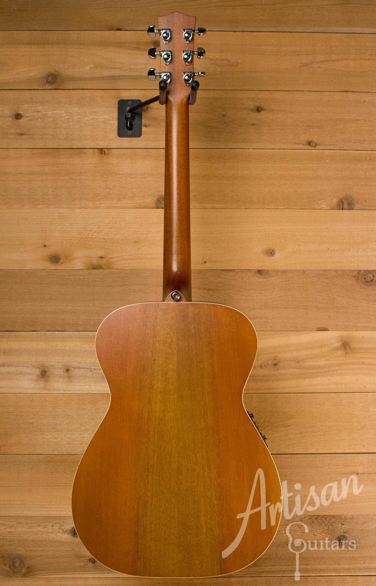 Pre-Owned 2014 Maton EBG808TE Tommy Emmanuel Signature Sitka and Queensland Maple ID-10199 - Artisan Guitars
