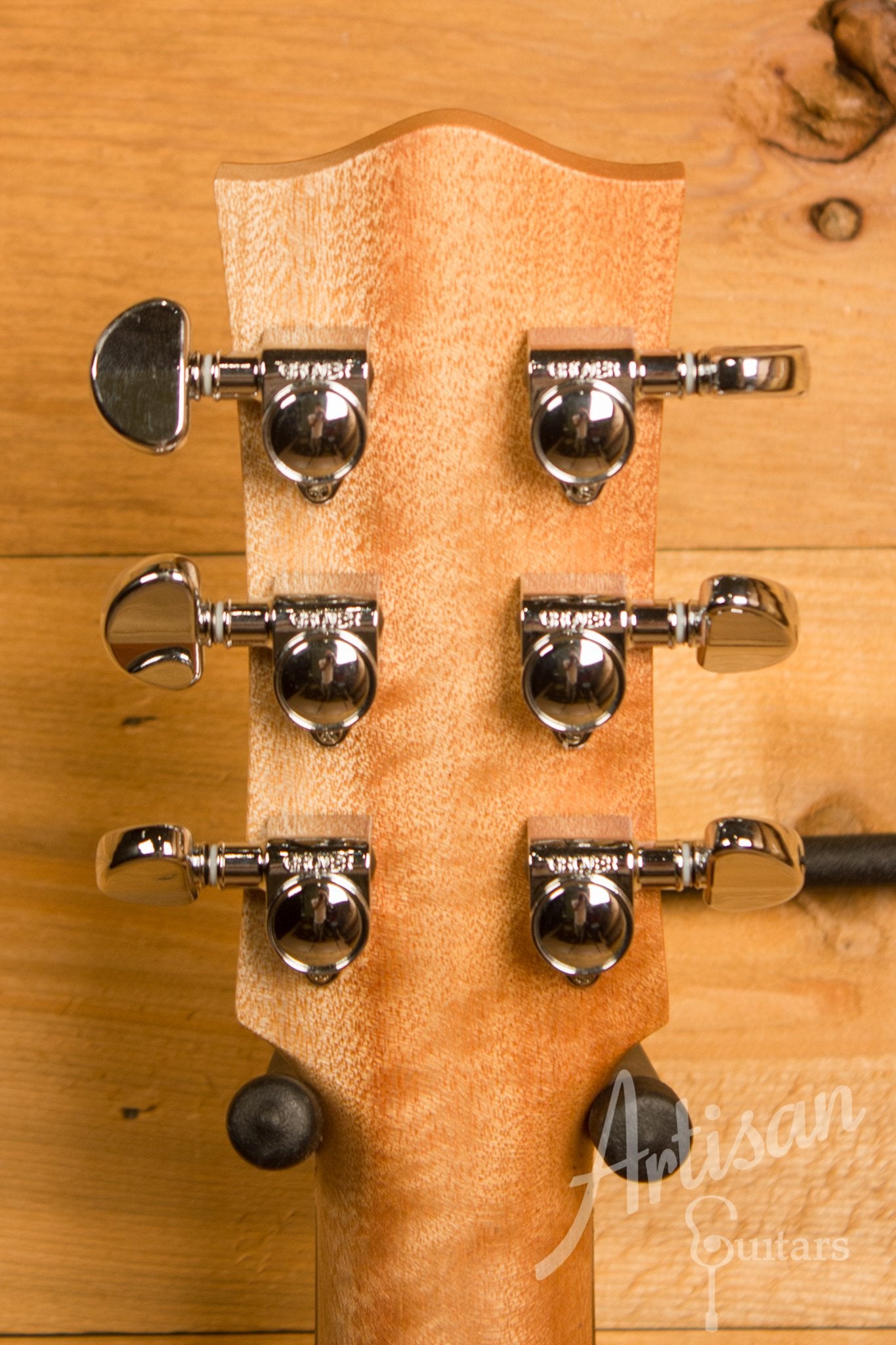 Maton SRS808C Guitar Western Red Cedar and Solid Blackwood Cutaway ID-11494 - Artisan Guitars