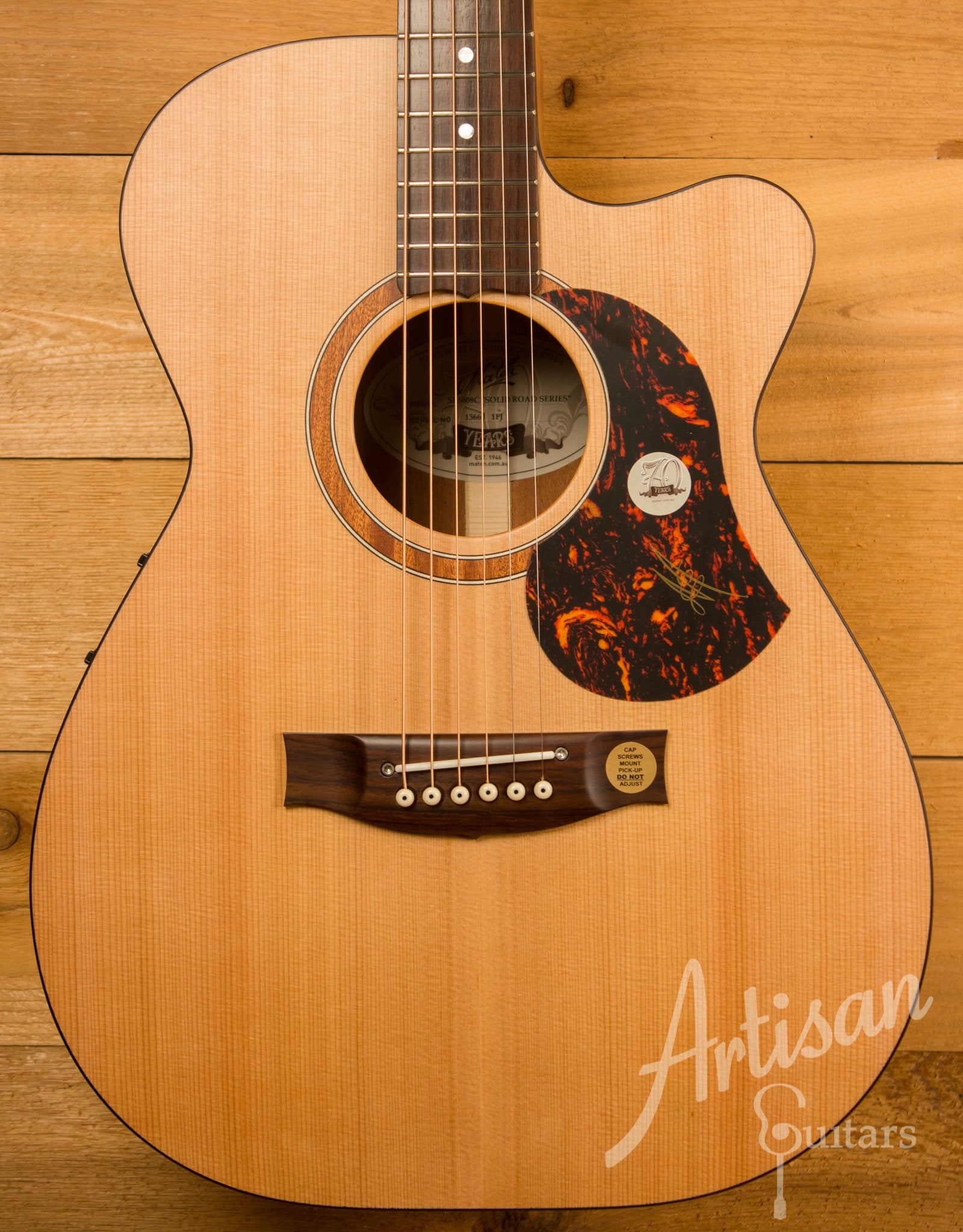 スレンダートーン Maton SRS808C Guitar Western Red Cedar and Solid Blackwood