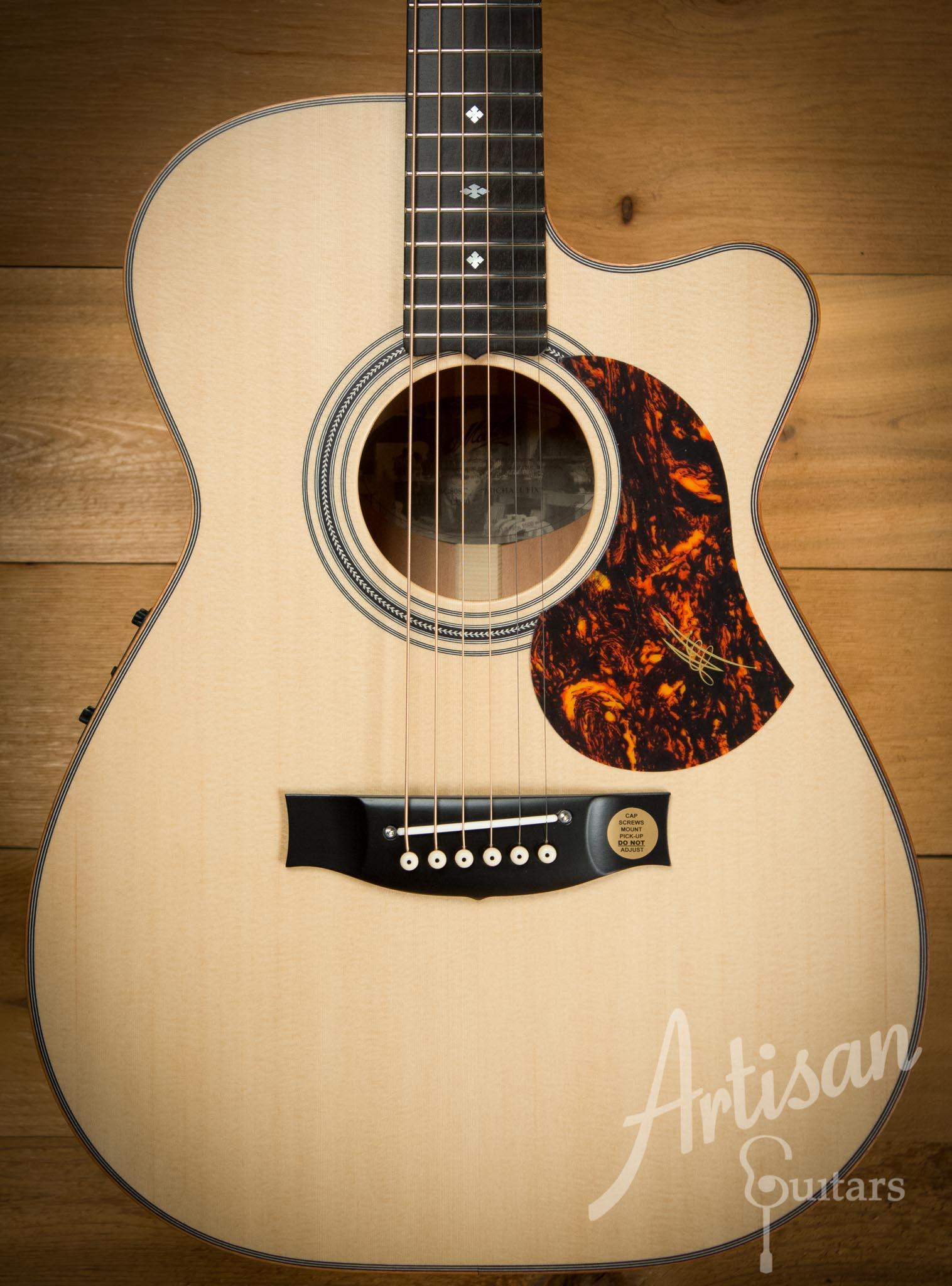 Maton EBG 808C MIC FIX Michael Fix Signature Guitar Sitka and Queensland Maple with Cutaway ID-10120 - Artisan Guitars