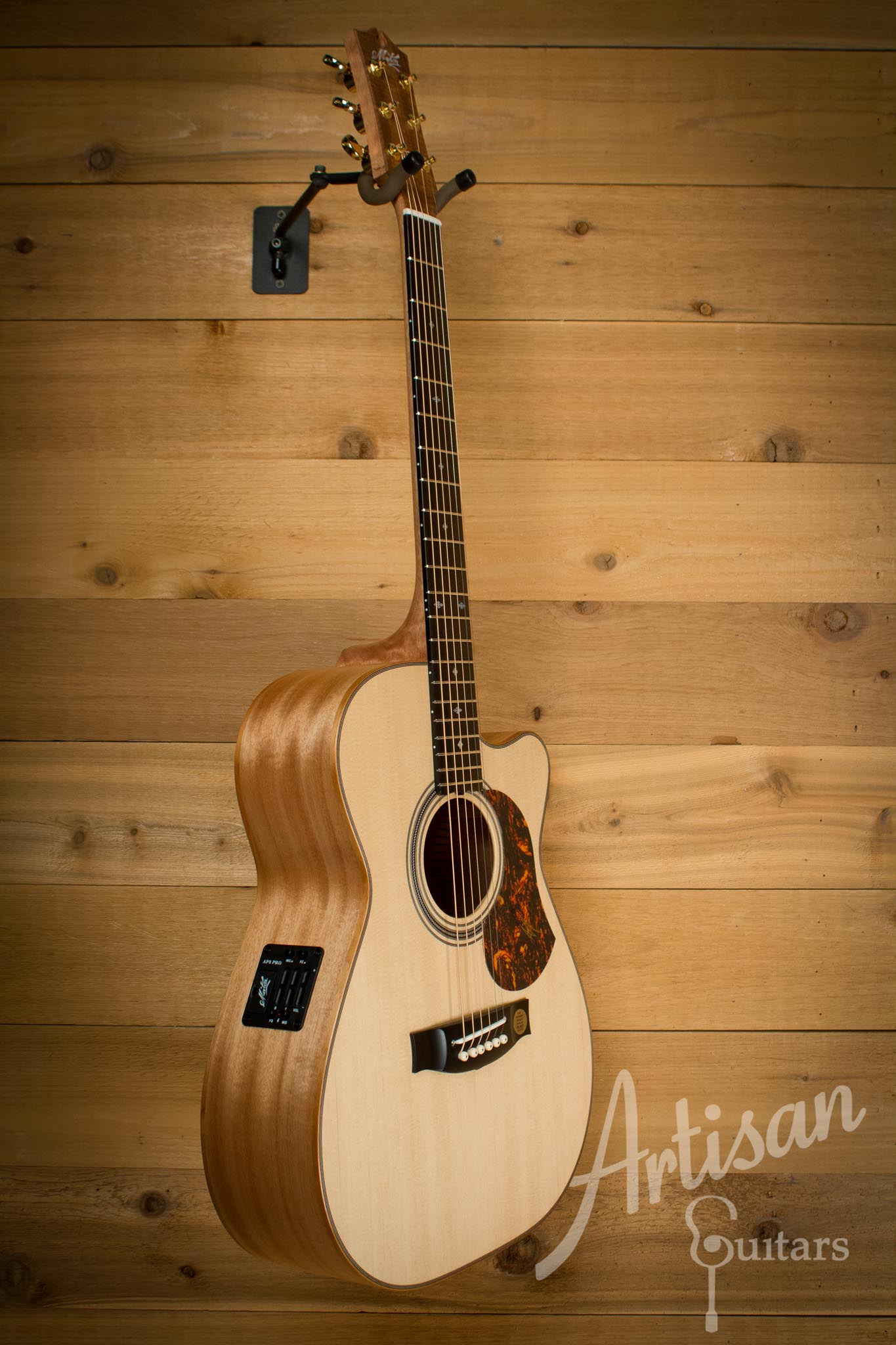 Maton EBG 808C MIC FIX Michael Fix Signature Guitar Sitka and Queensland Maple with Cutaway ID-10120 - Artisan Guitars