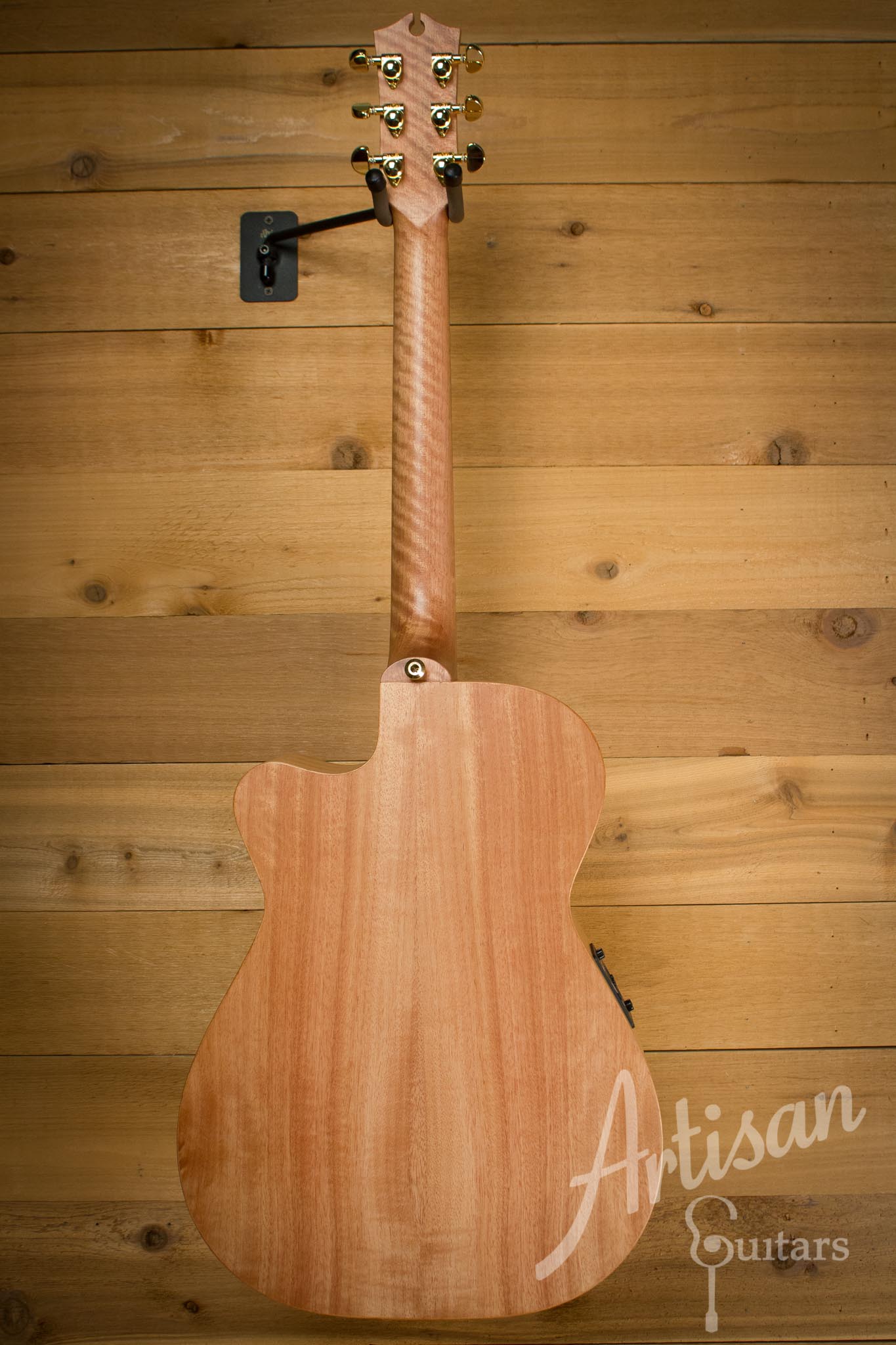 Maton EBG 808C MIC FIX Michael Fix Signature Guitar Sitka and Queensland Maple with Cutaway ID-10120 - Artisan Guitars