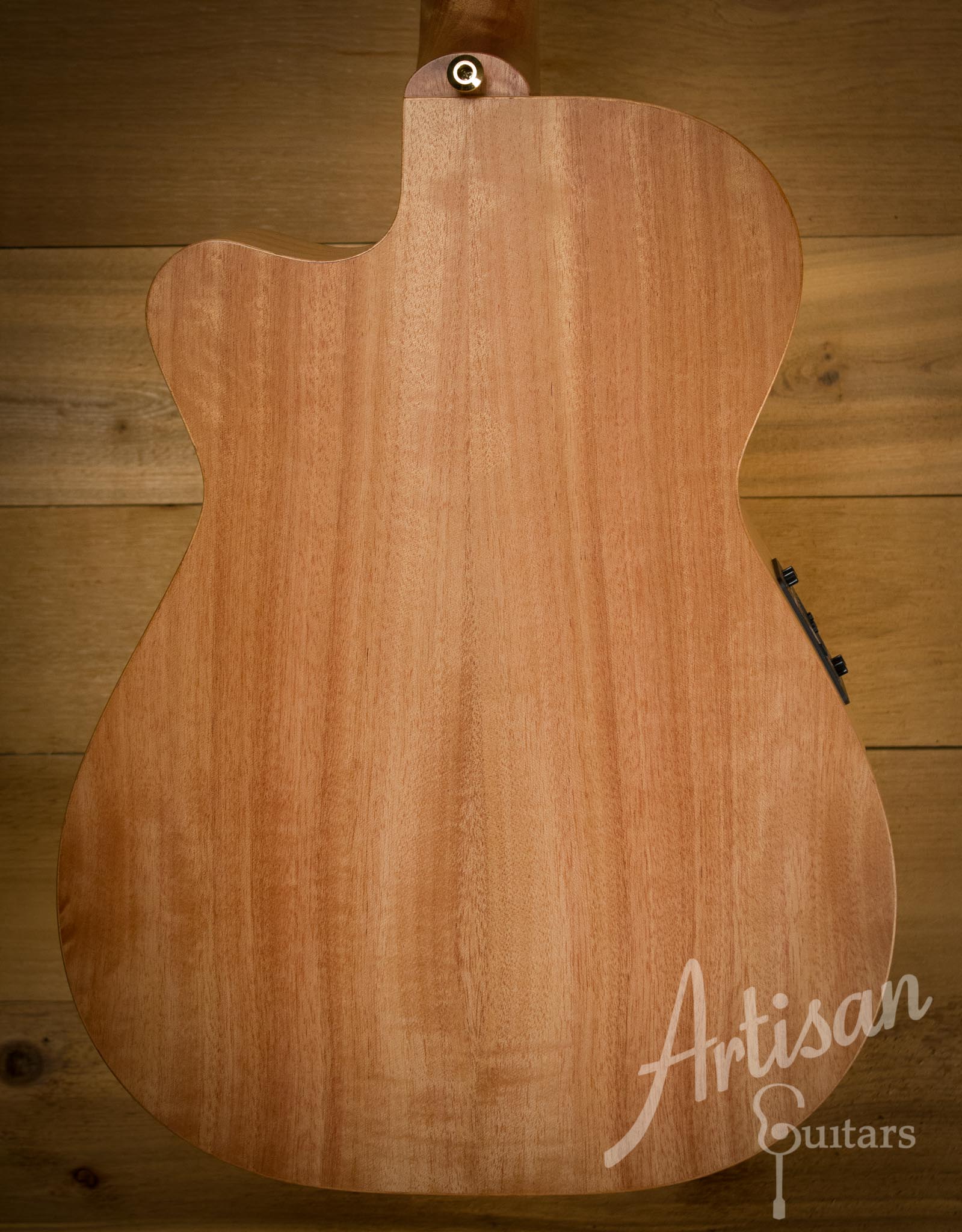 Maton EBG 808C MIC FIX Michael Fix Signature Guitar Sitka and Queensland Maple with Cutaway ID-10120 - Artisan Guitars
