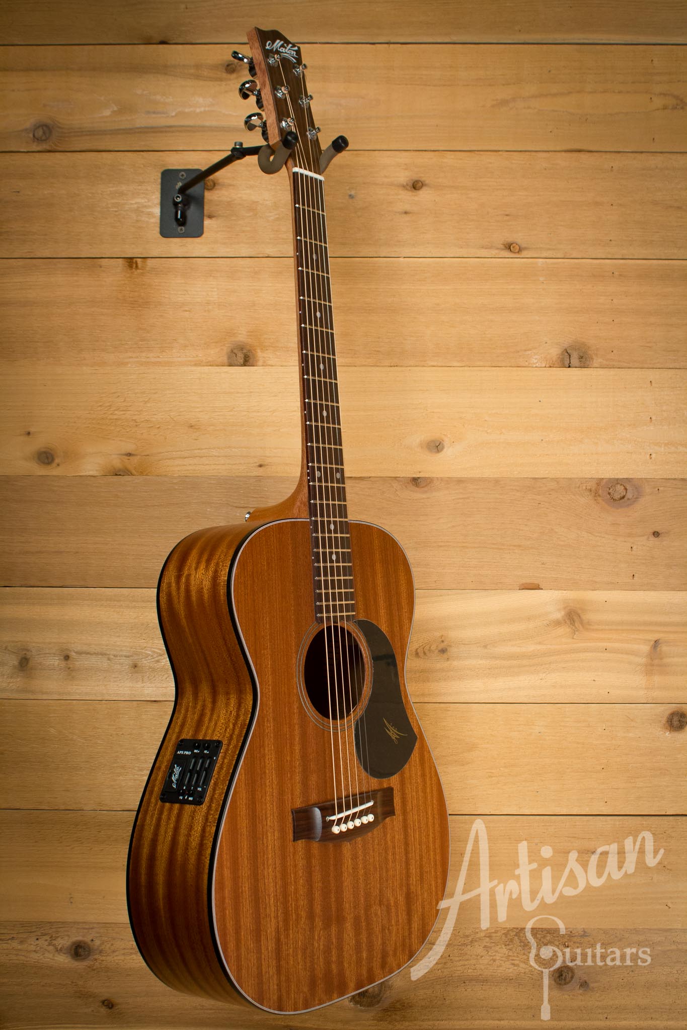 Maton M808 Guitar Sapele Top, Back, and Sides with AP5 Pro pickup  ID-10128 - Artisan Guitars
