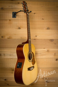 Maton EBG 808TE Tommy Emmanuel Signature Guitar Sitka and Queensland Maple with AP5-Pro ID-10117 - Artisan Guitars