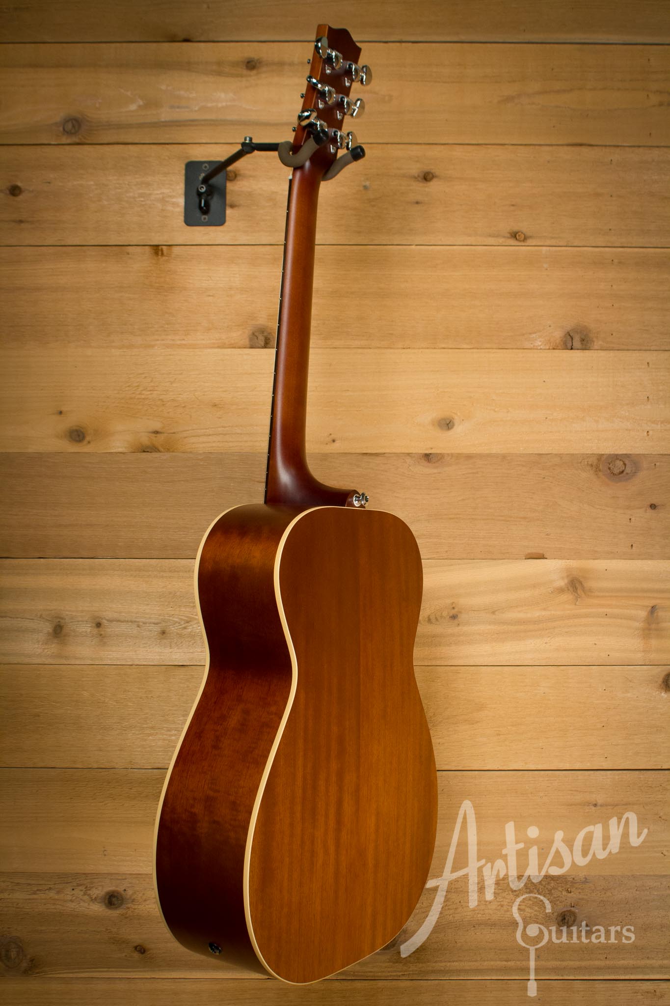 Maton EBG 808TE Tommy Emmanuel Signature Guitar Sitka and Queensland Maple with AP5-Pro ID-10117 - Artisan Guitars