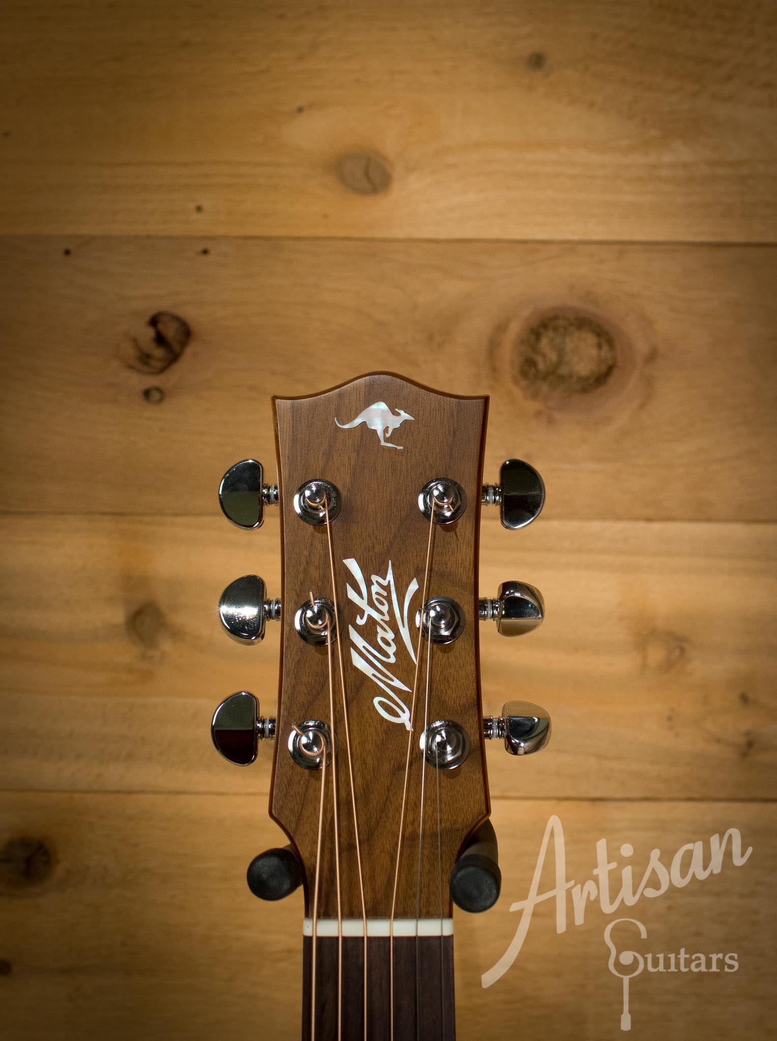 Maton EBG 808TE Tommy Emmanuel Signature Guitar Sitka and Queensland Maple with AP5-Pro ID-10117 - Artisan Guitars