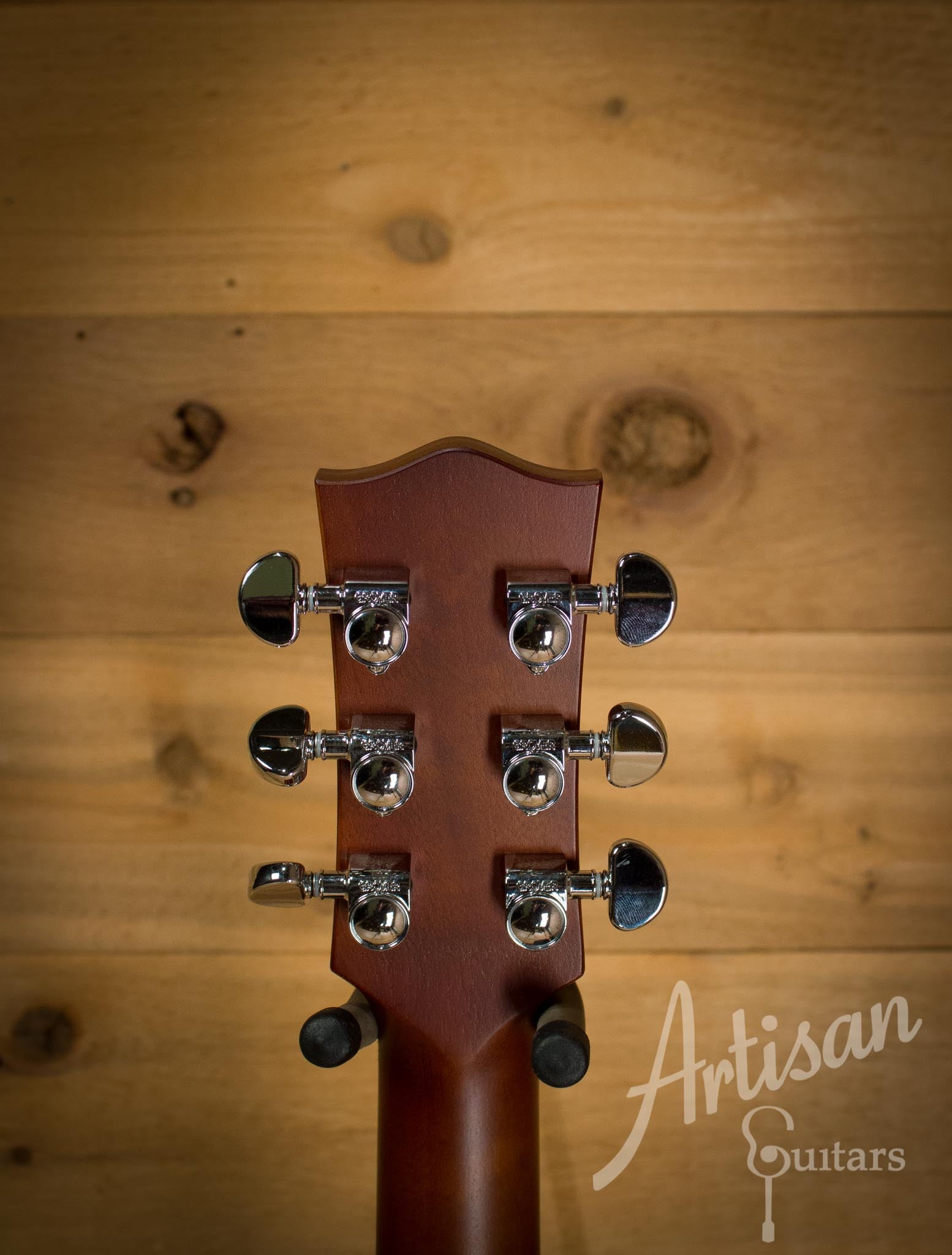 Maton EBG 808TE Tommy Emmanuel Signature Guitar Sitka and Queensland Maple with AP5-Pro ID-10117 - Artisan Guitars