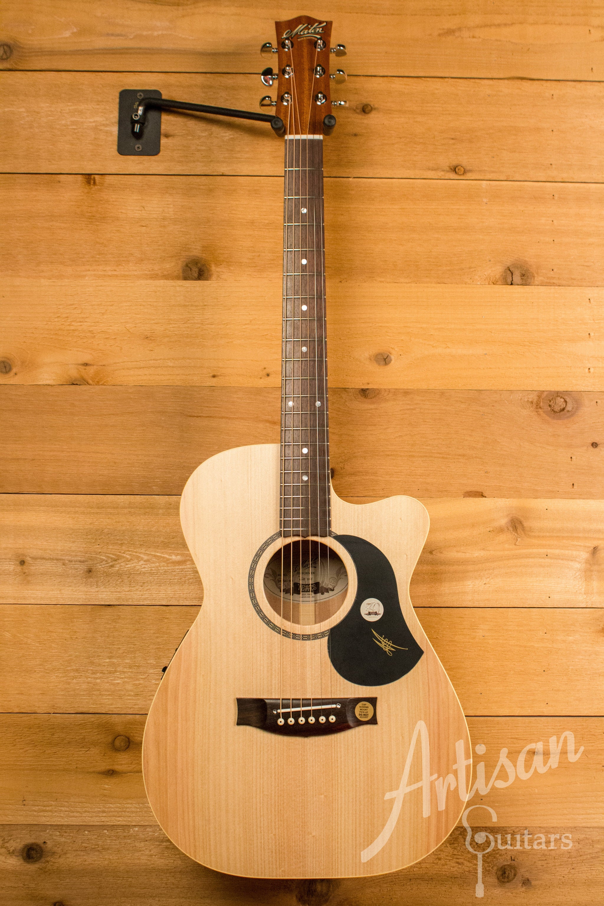 Maton EBG808CLG Performer Series Bunya and Queensland Maple with Cutaway ID-11298 - Artisan Guitars