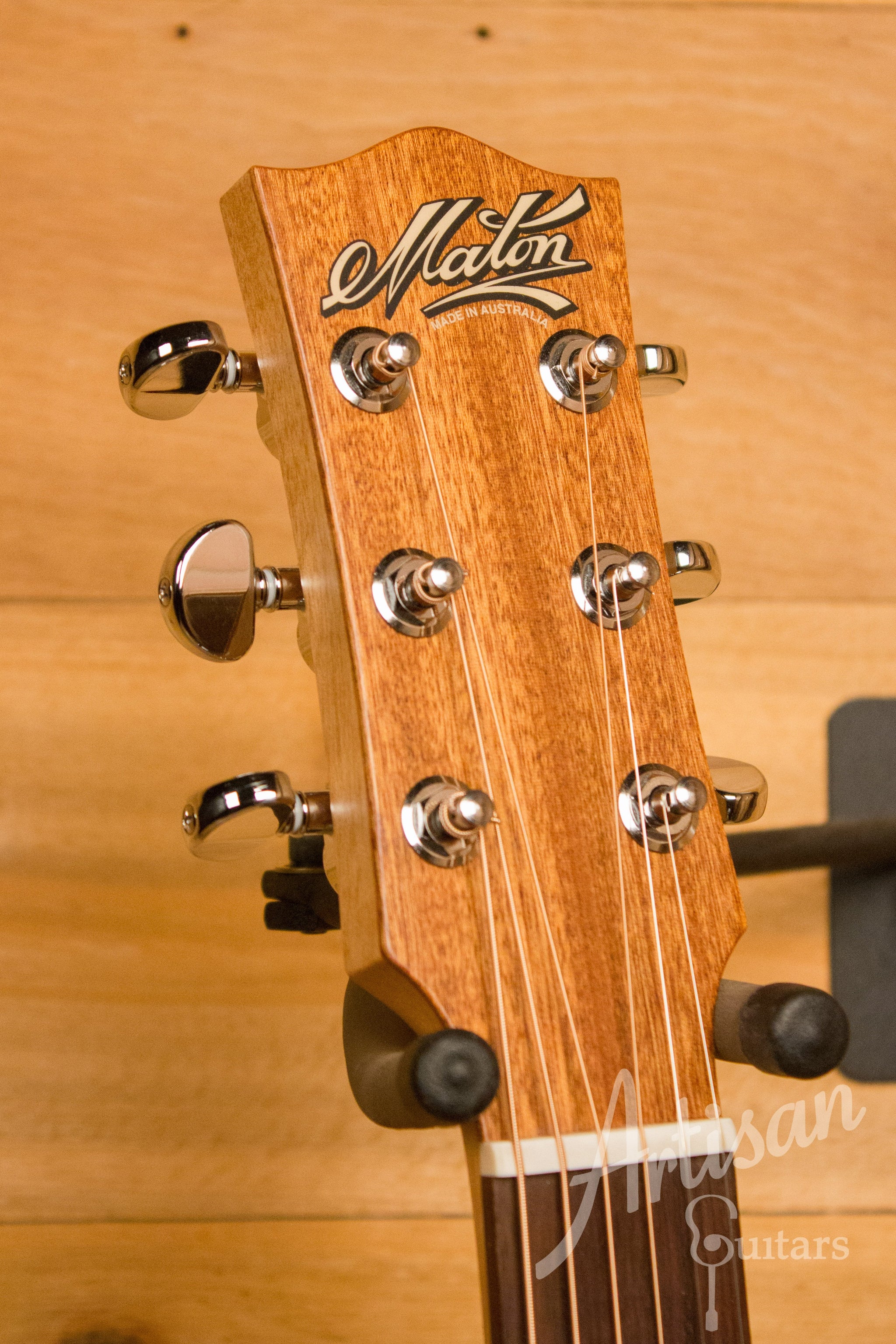 Maton EBG808CLG Performer Series Bunya and Queensland Maple with Cutaway ID-11298 - Artisan Guitars