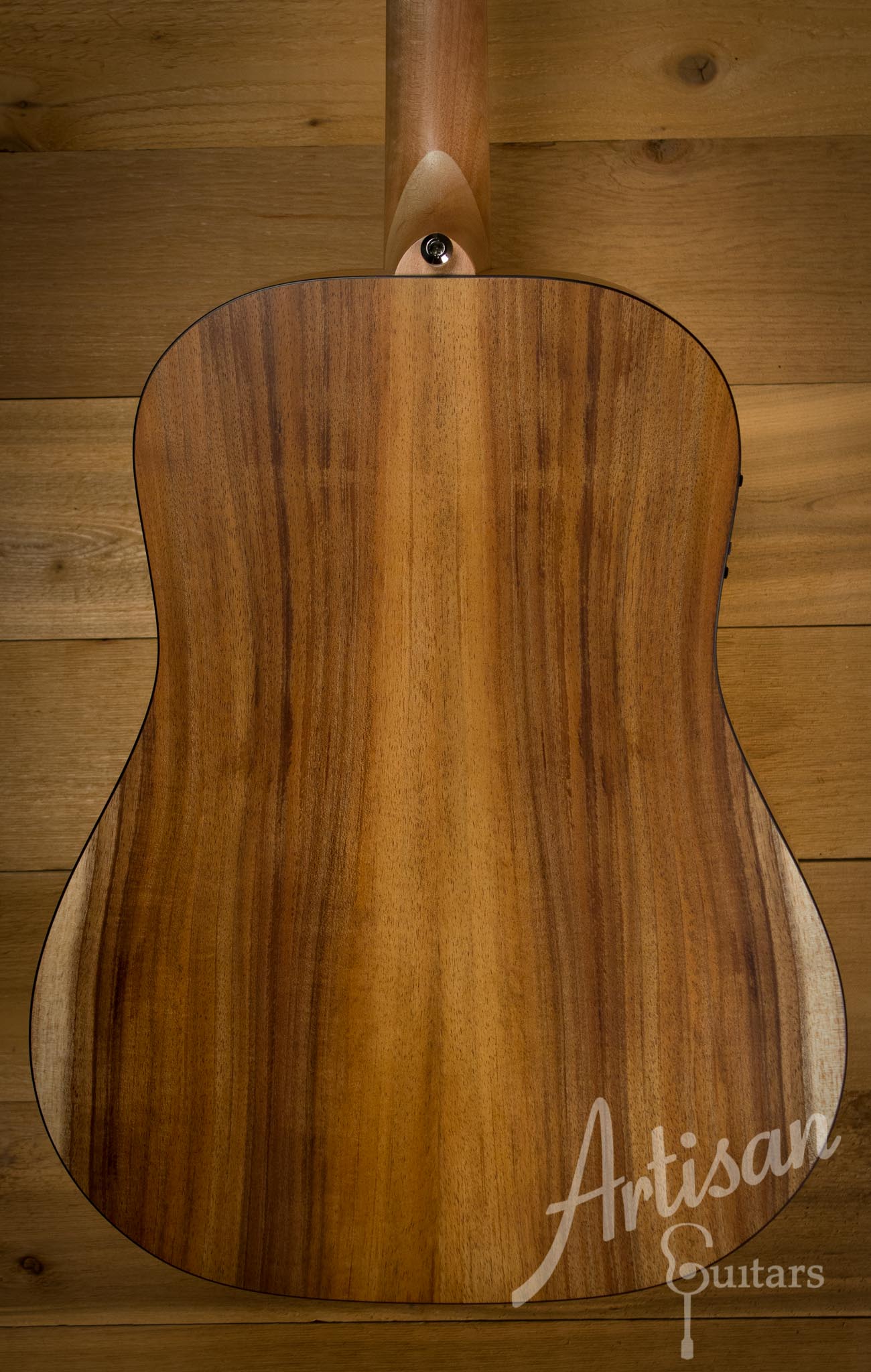 Maton SRS70 Solid Road Series Sitka and Blackwood AP5 Pro ID-10125 - Artisan Guitars