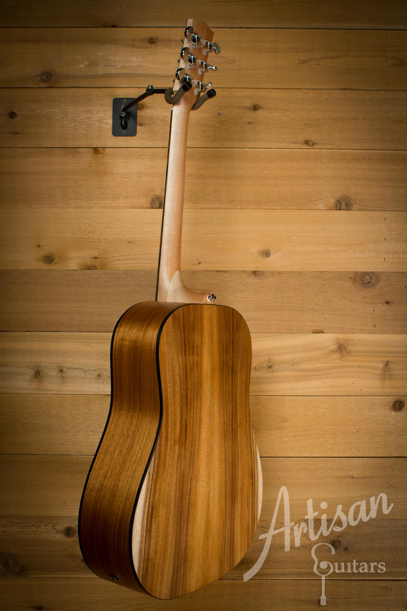 Maton SRS70 Solid Road Series Sitka and Blackwood AP5 Pro ID-10125 - Artisan Guitars
