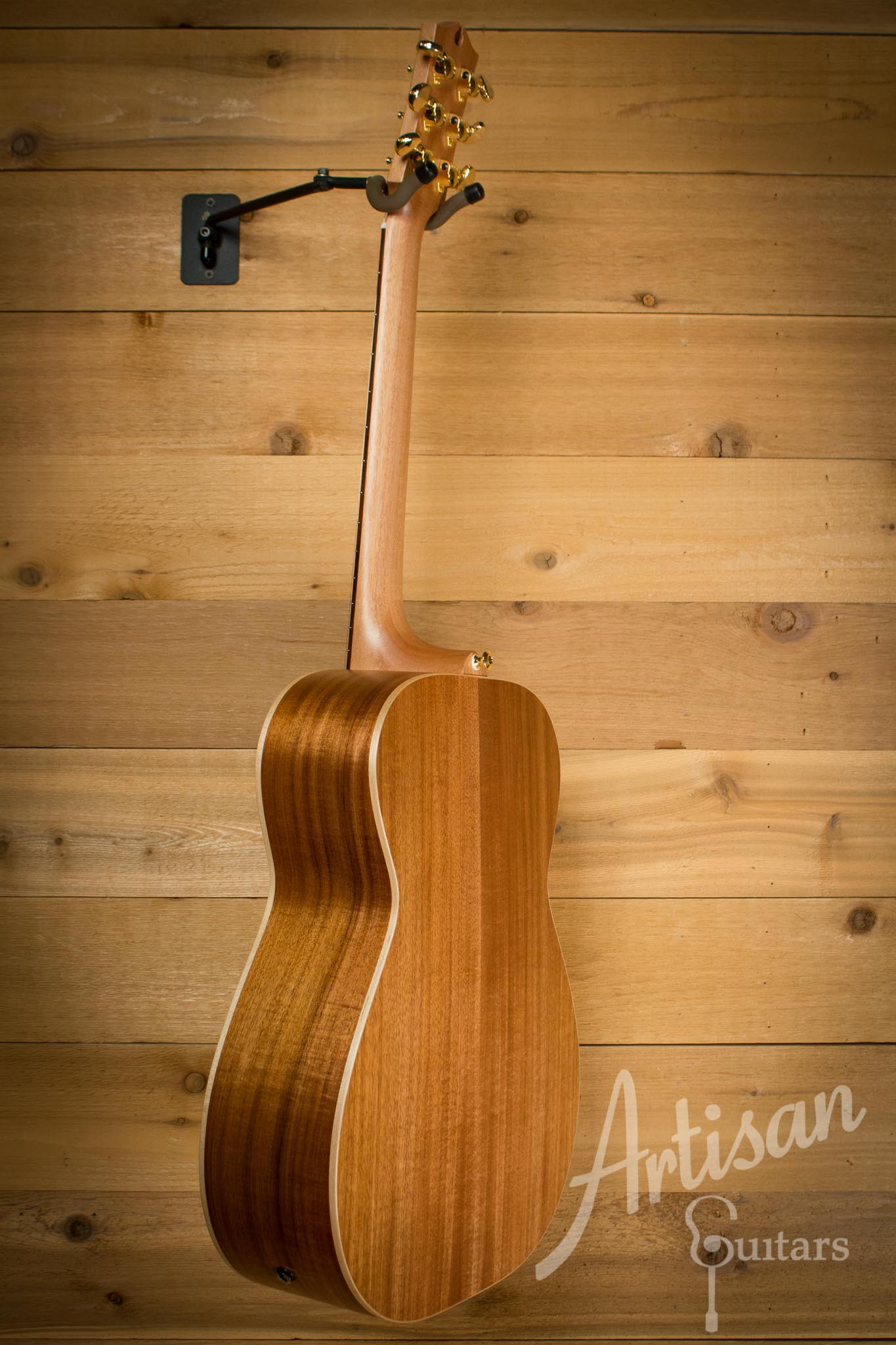 Maton EBG808 Artist Series Sitka Spruce and Blackwood AP5 Pro ID-10121 - Artisan Guitars