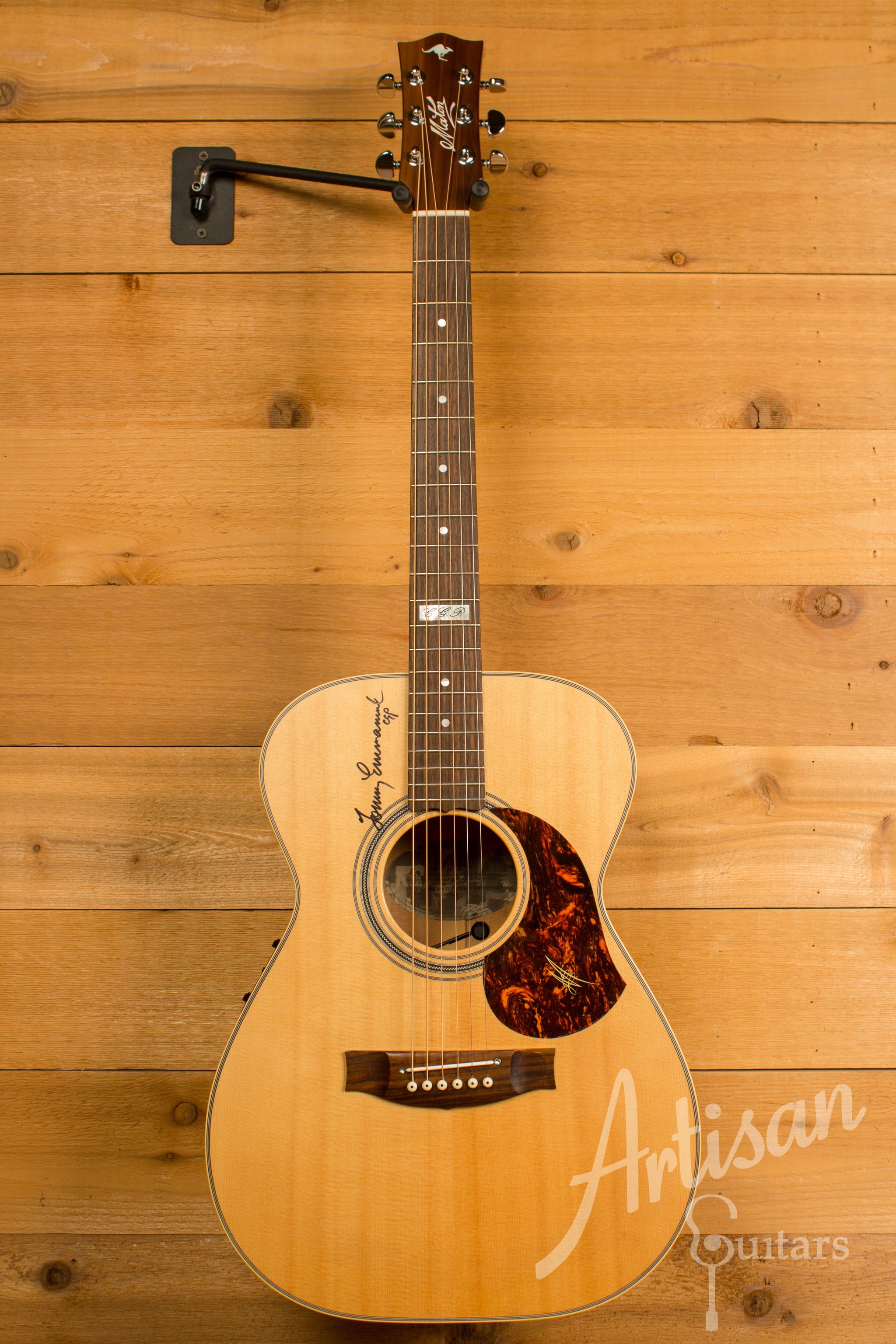 Maton EBG808TE Signature Sitka and Queensland Maple Signed by Tommy Emmanuel Pre-Owned 2014 ID-11306 - Artisan Guitars