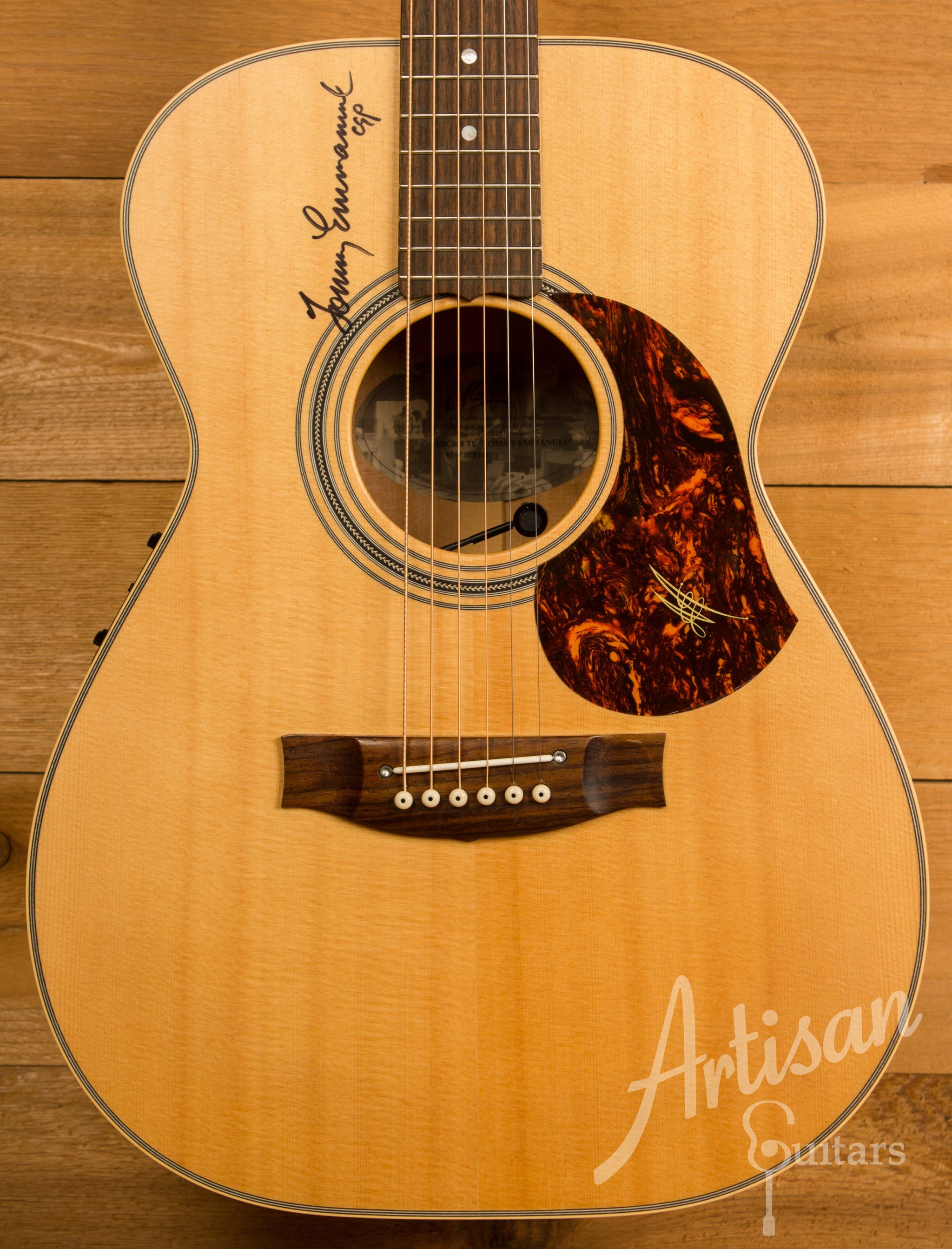 Maton EBG808TE Signature Sitka and Queensland Maple Signed by Tommy Emmanuel Pre-Owned 2014 ID-11306 - Artisan Guitars