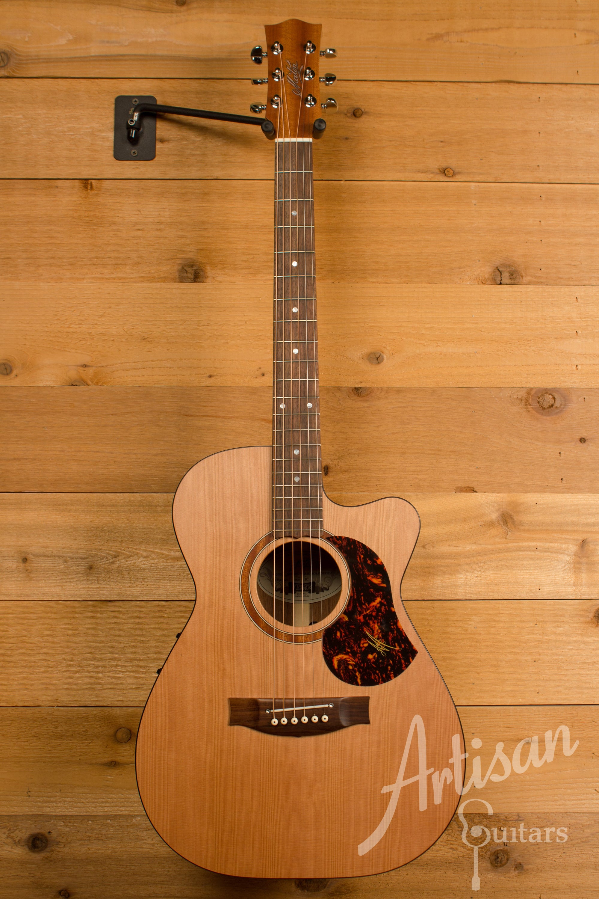 Maton SRS808C Guitar Western Red Cedar and Solid Blackwood Cutaway Pre-Owned 2016 ID-11308 - Artisan Guitars