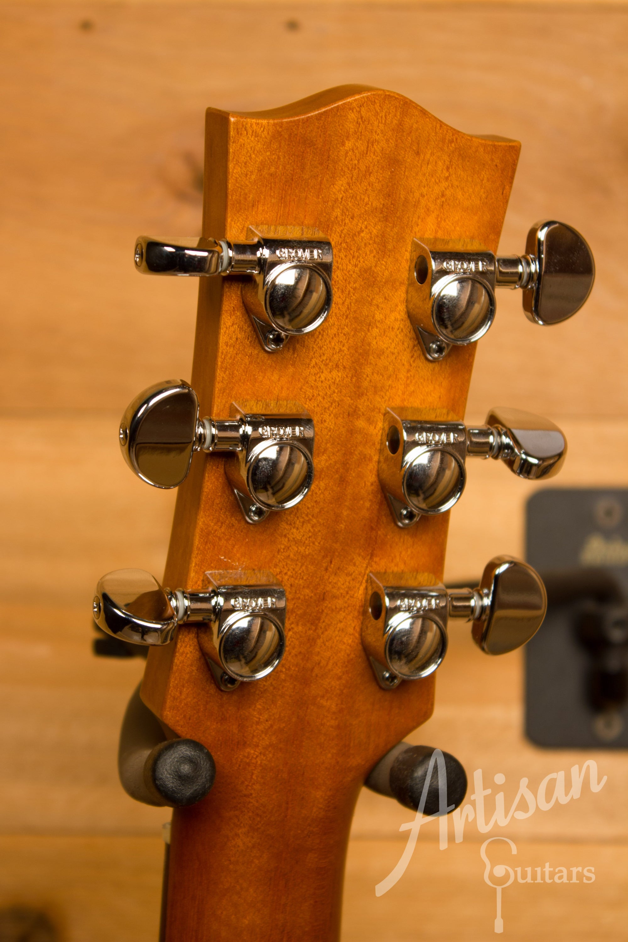 Maton EBG808TE Tommy Emmaunel Signature Sitka and Queensland Maple Pre-Owned 2013 ID-11309 - Artisan Guitars
