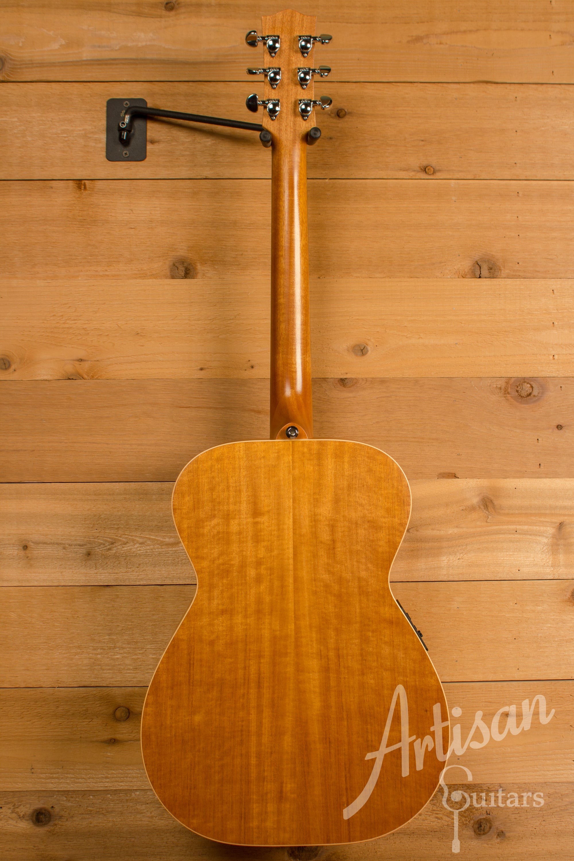 Maton EBG808TE Tommy Emmanuel Signature Sitka and Queensland Maple AP5 Mic Pre-Owned 2012 ID-11312 - Artisan Guitars