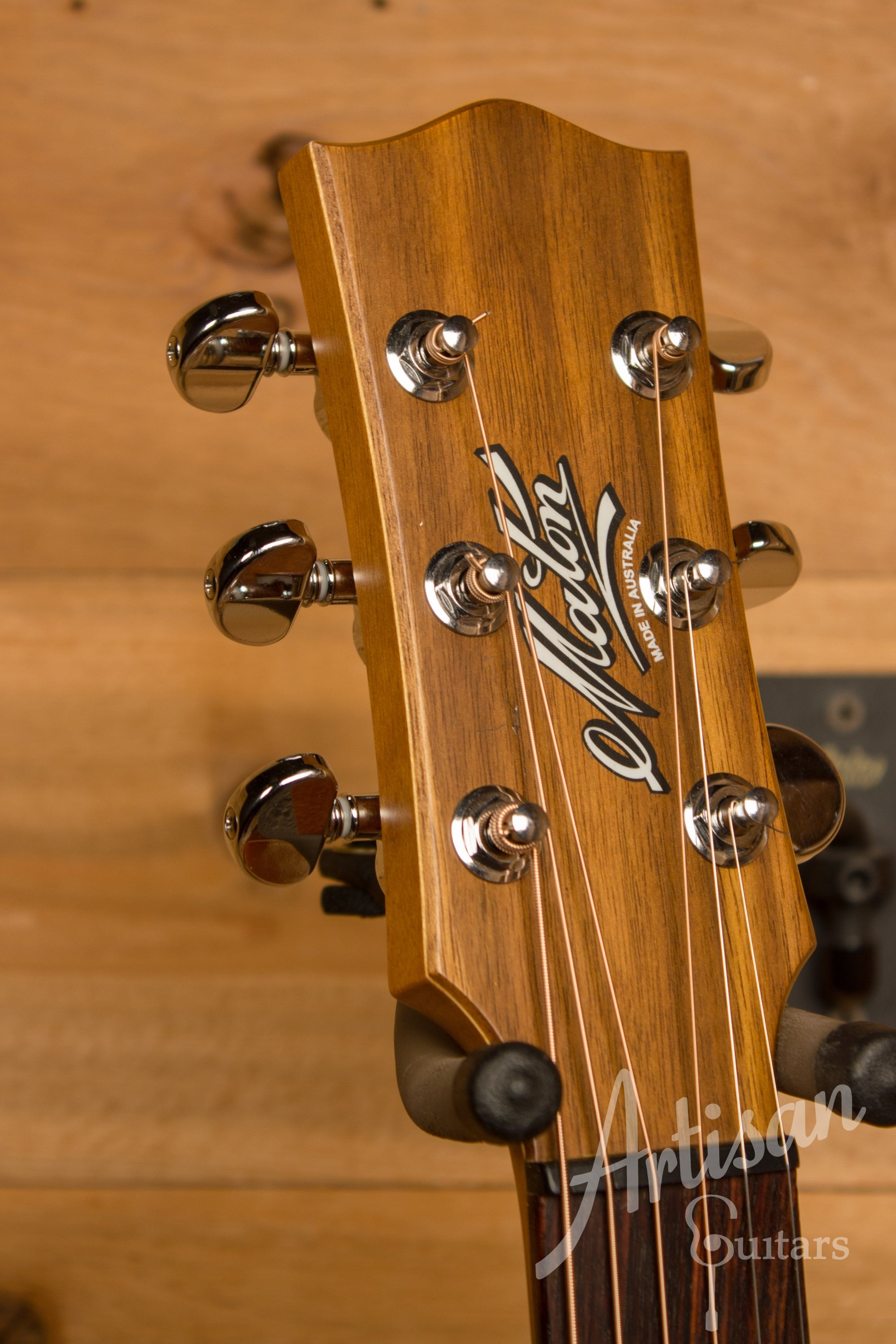 Maton EBG808TE Tommy Emmanuel Signature Sitka and Queensland Maple AP5 Mic Pre-Owned 2012 ID-11312 - Artisan Guitars