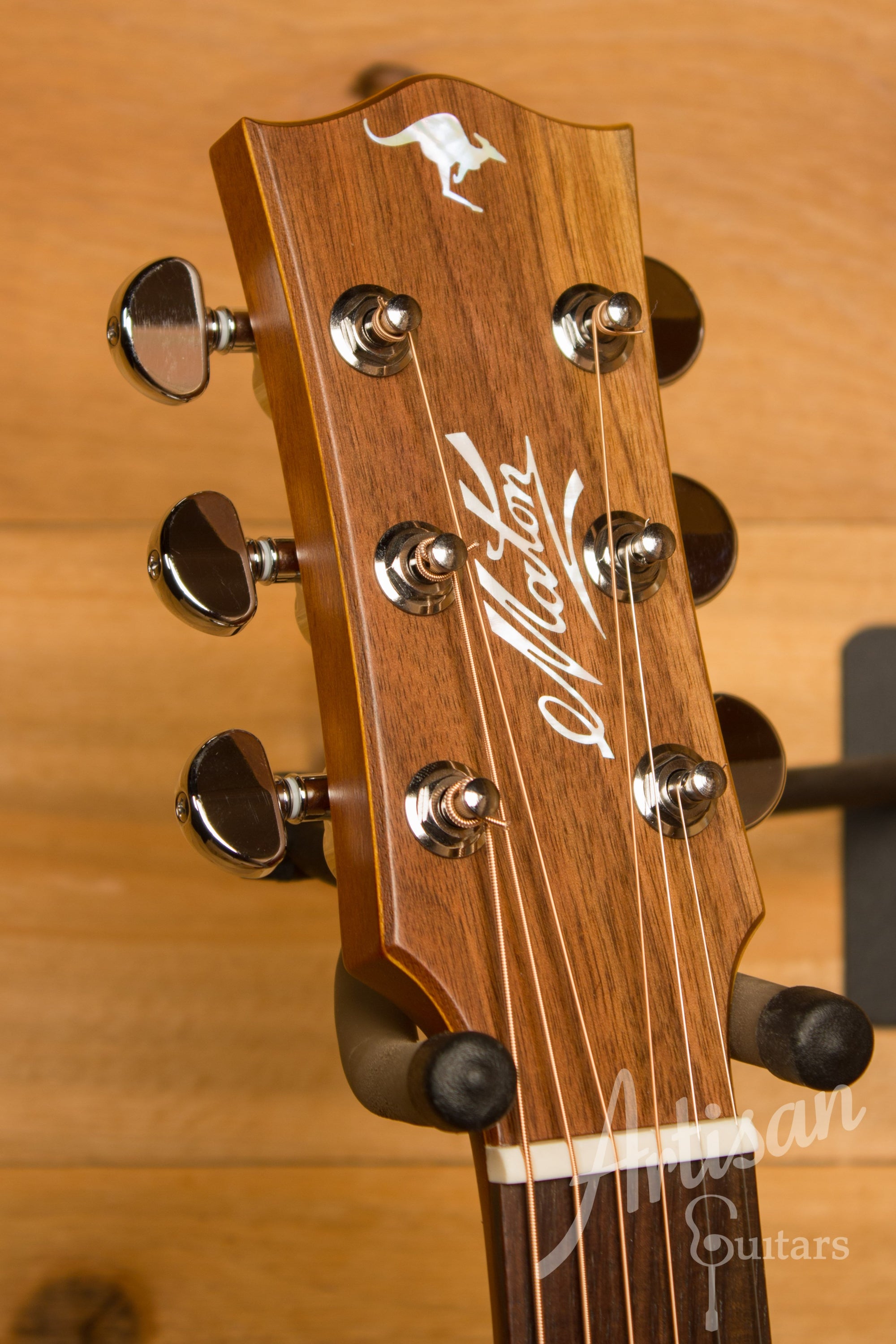 Maton EBG 808 TE Tommy Emmanuel Signature Guitar ID-11317 - Artisan Guitars