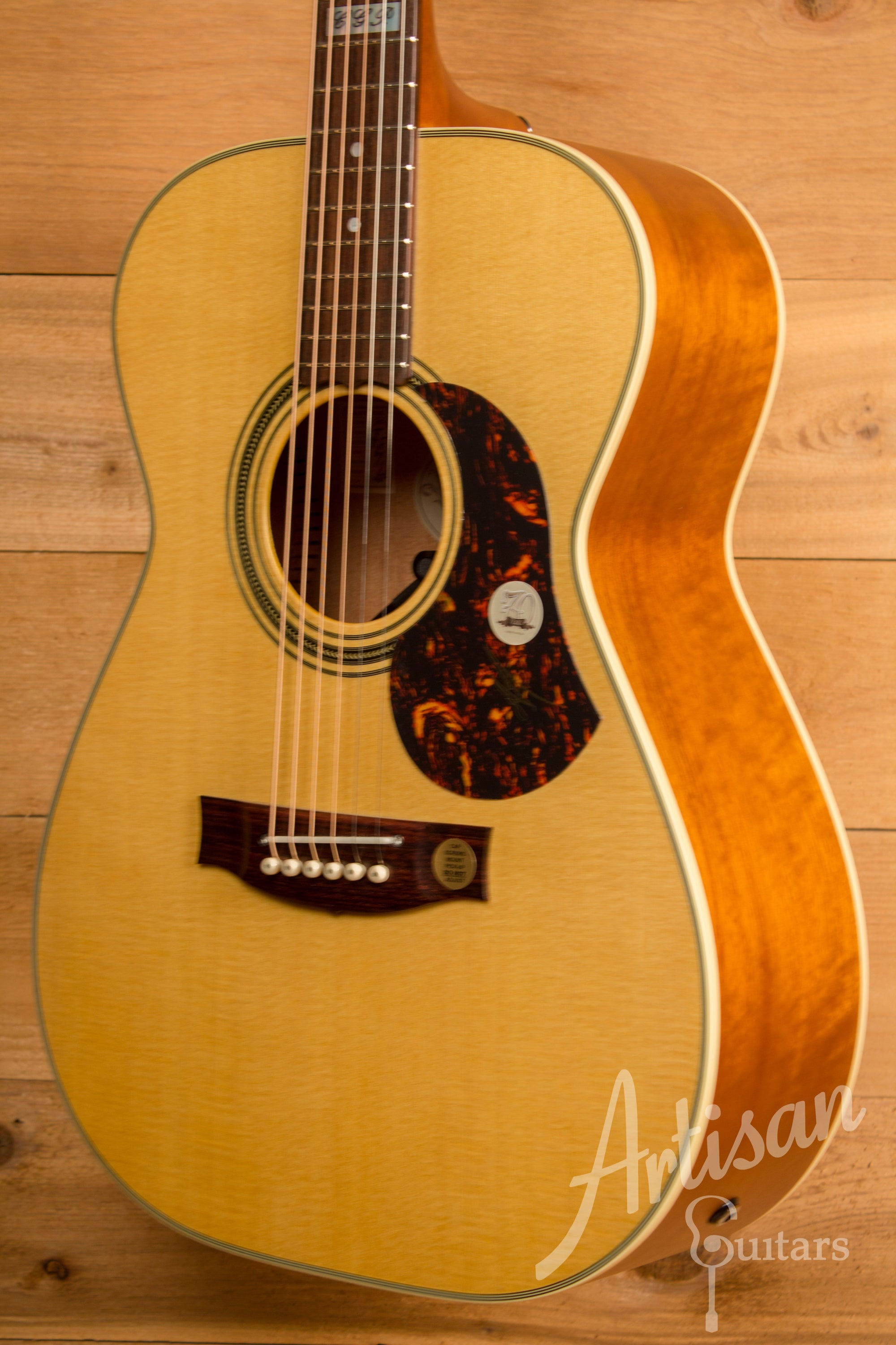 Maton EBG 808 TE Tommy Emmanuel Signature Guitar ID-11319 - Artisan Guitars