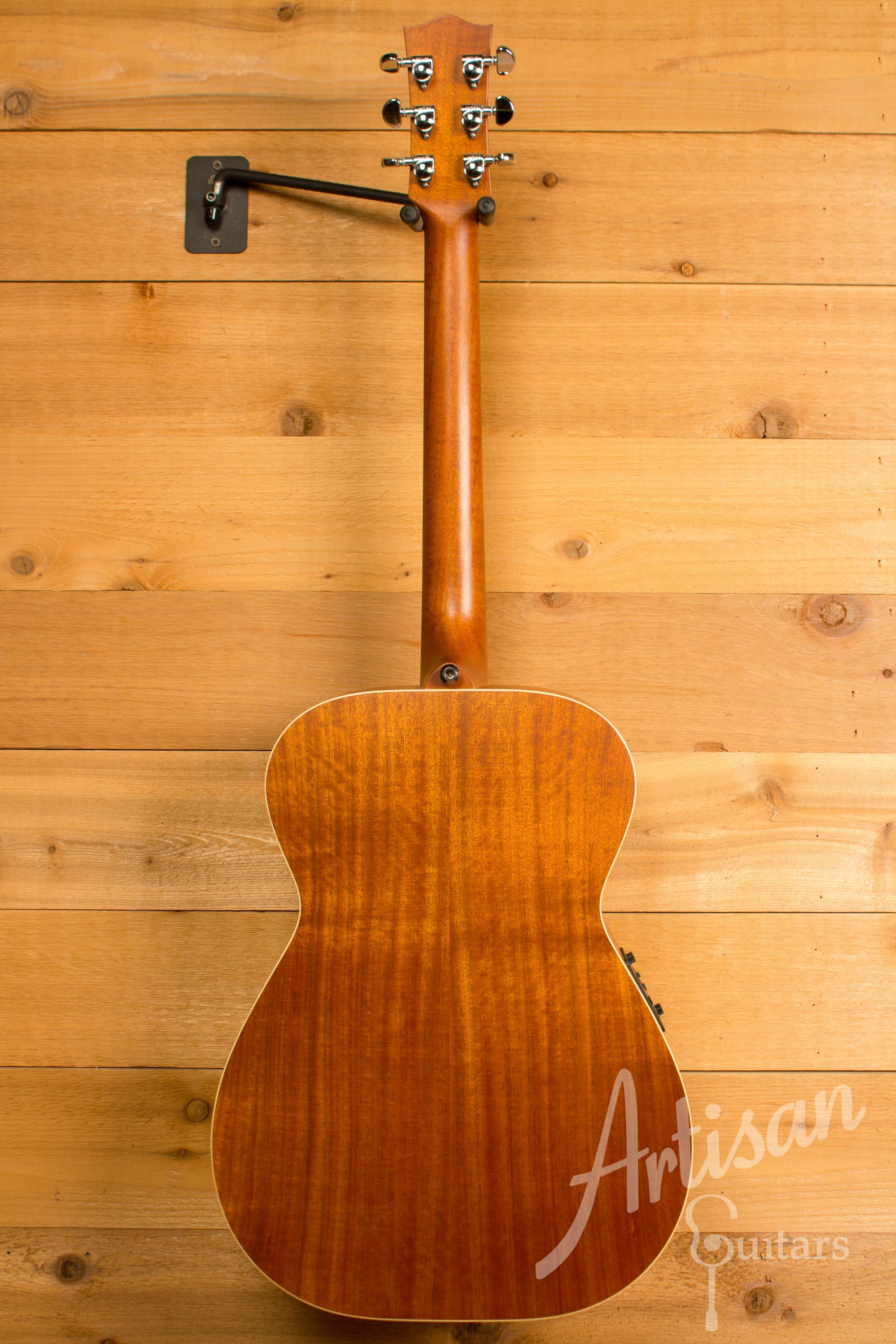 Maton EBG 808 TE Tommy Emmanuel Signature Guitar ID-11319 - Artisan Guitars
