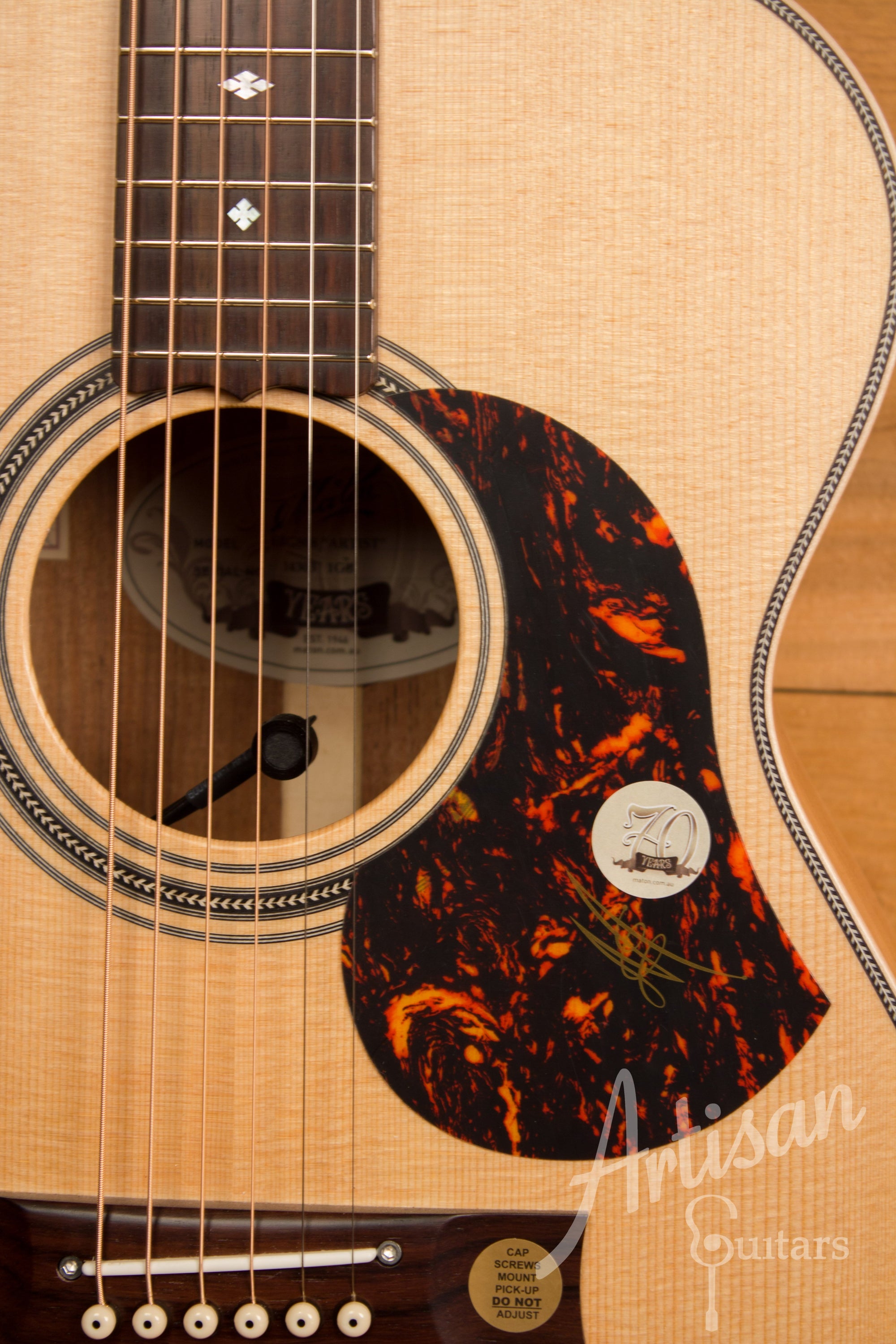 Maton EBG808 Artist Series Sitka Spruce and Blackwood ID-11321 - Artisan Guitars