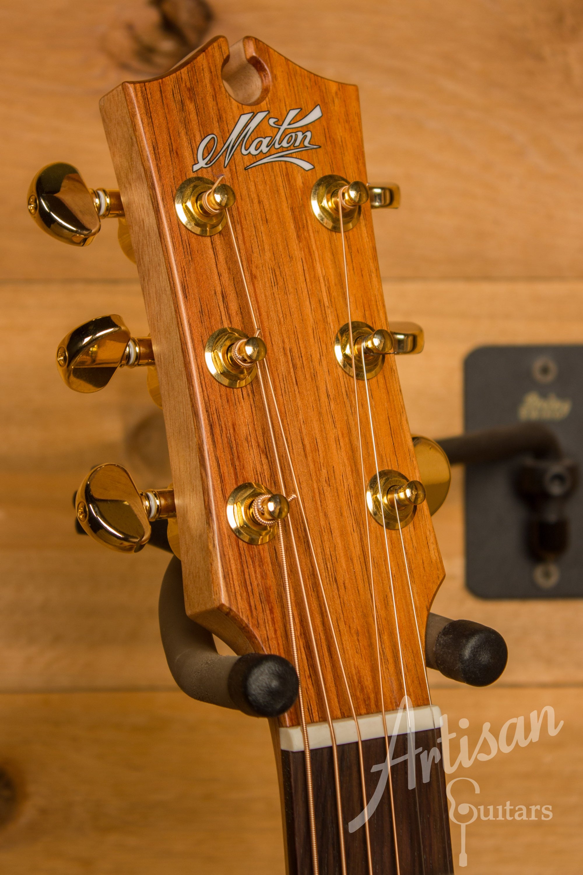 Maton EBG808 Artist Series Sitka Spruce and Blackwood ID-11321 - Artisan Guitars