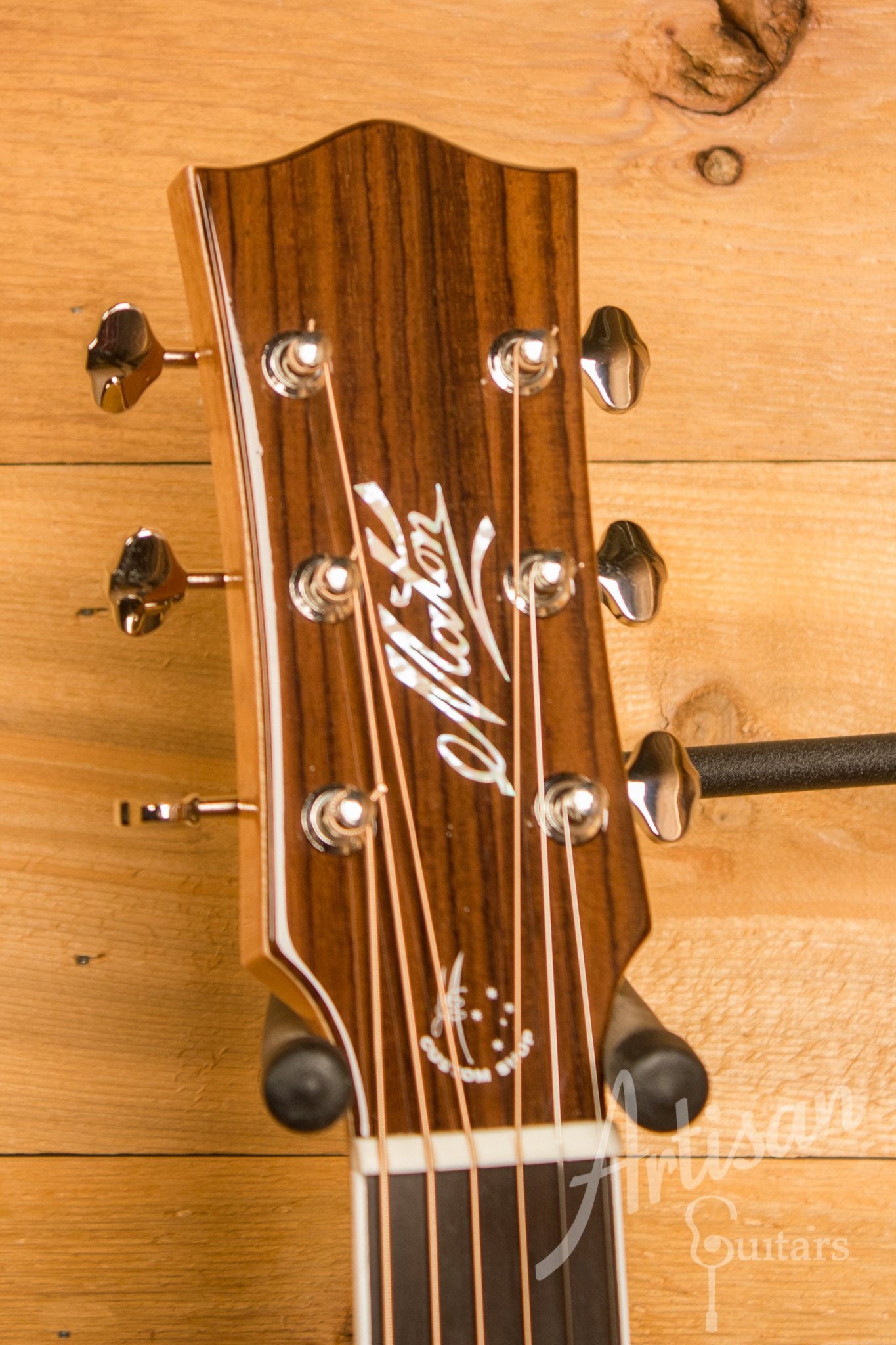 Maton Custom Shop Classic Traditional Guitar with European Spruce and Indian Rosewood ID-11574 - Artisan Guitars